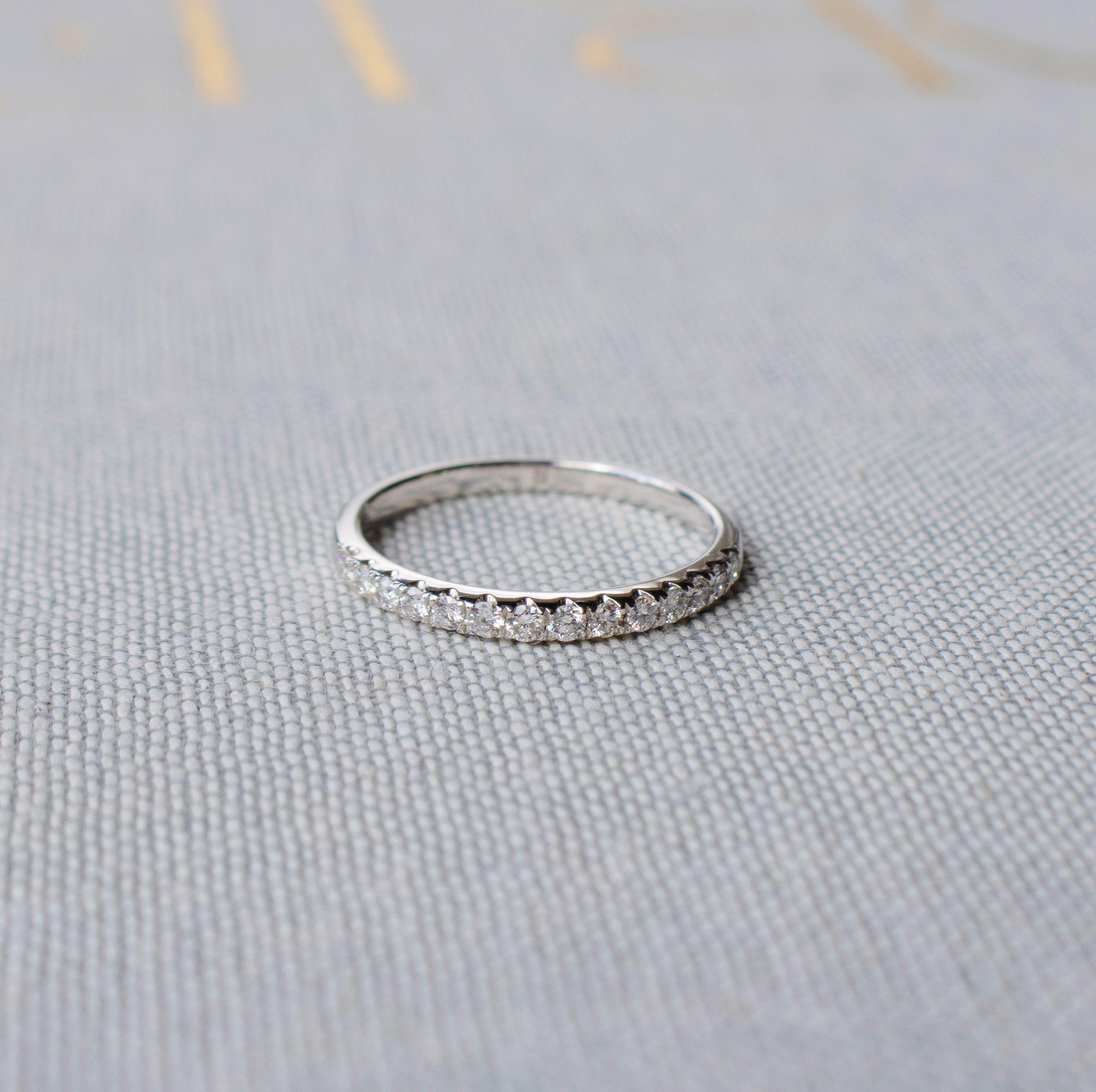 0.25ct TW Diamond Anniversary Ring set in 9ct White Gold