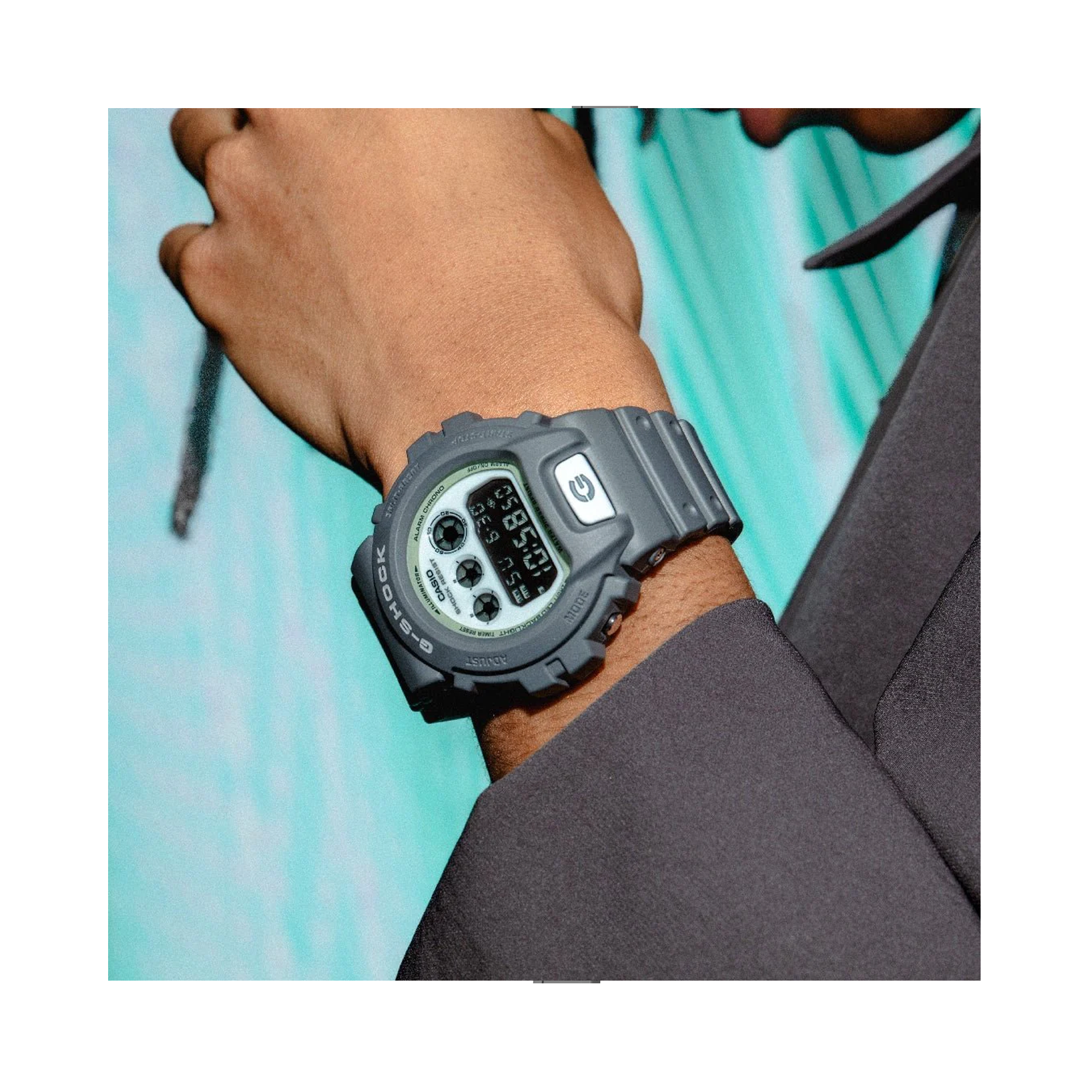 Casio G-SHOCK Men's Digital Watch DW6900HD-8D