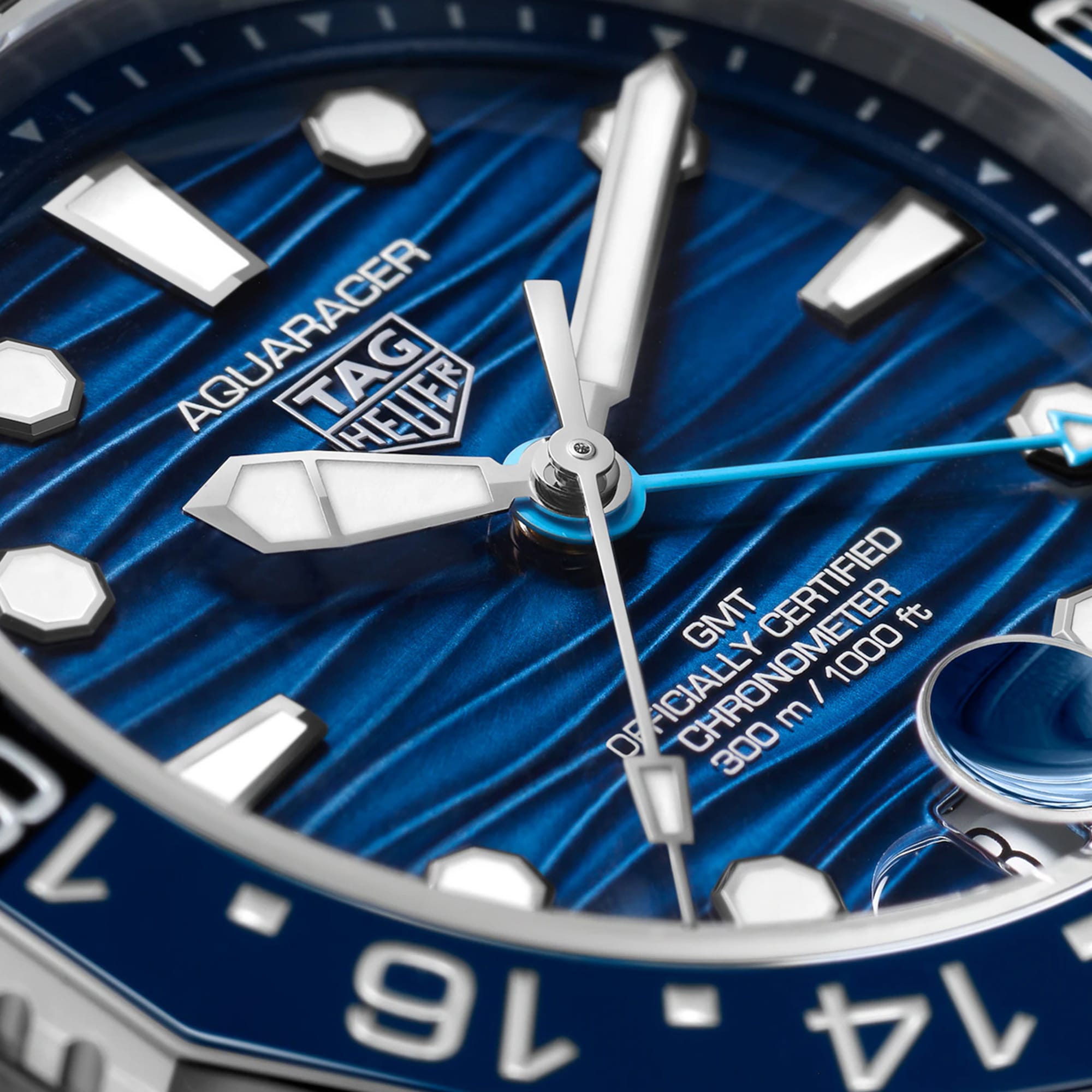 TAG HEUER AQUARACER PROFESSIONAL 300 GMT