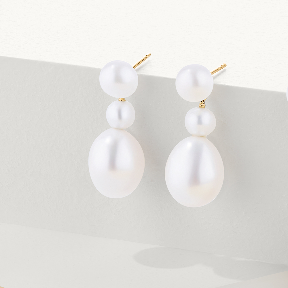 Freshwater Pearl Oval Drop Earrings in 9ct Yellow Gold