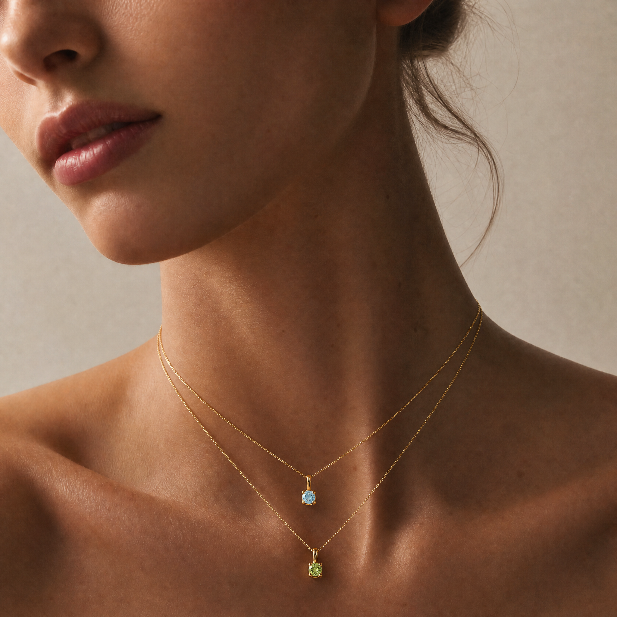Blue Topaz Pendant in 9ct Yellow Gold