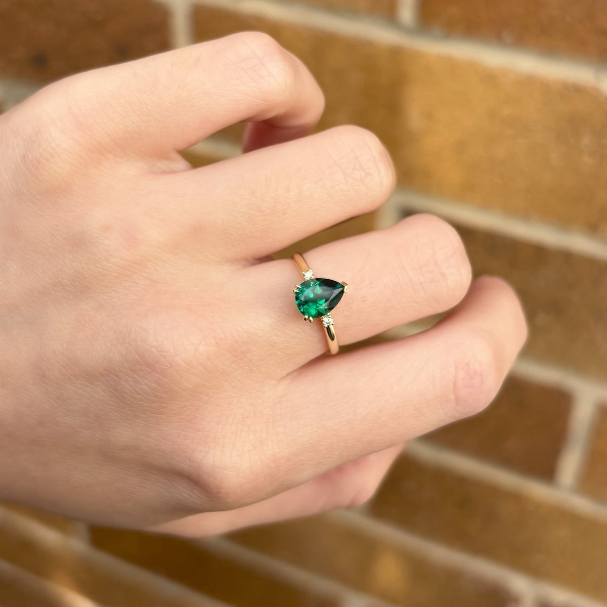 Created Emerald Pear Ring in 9ct Yellow Gold