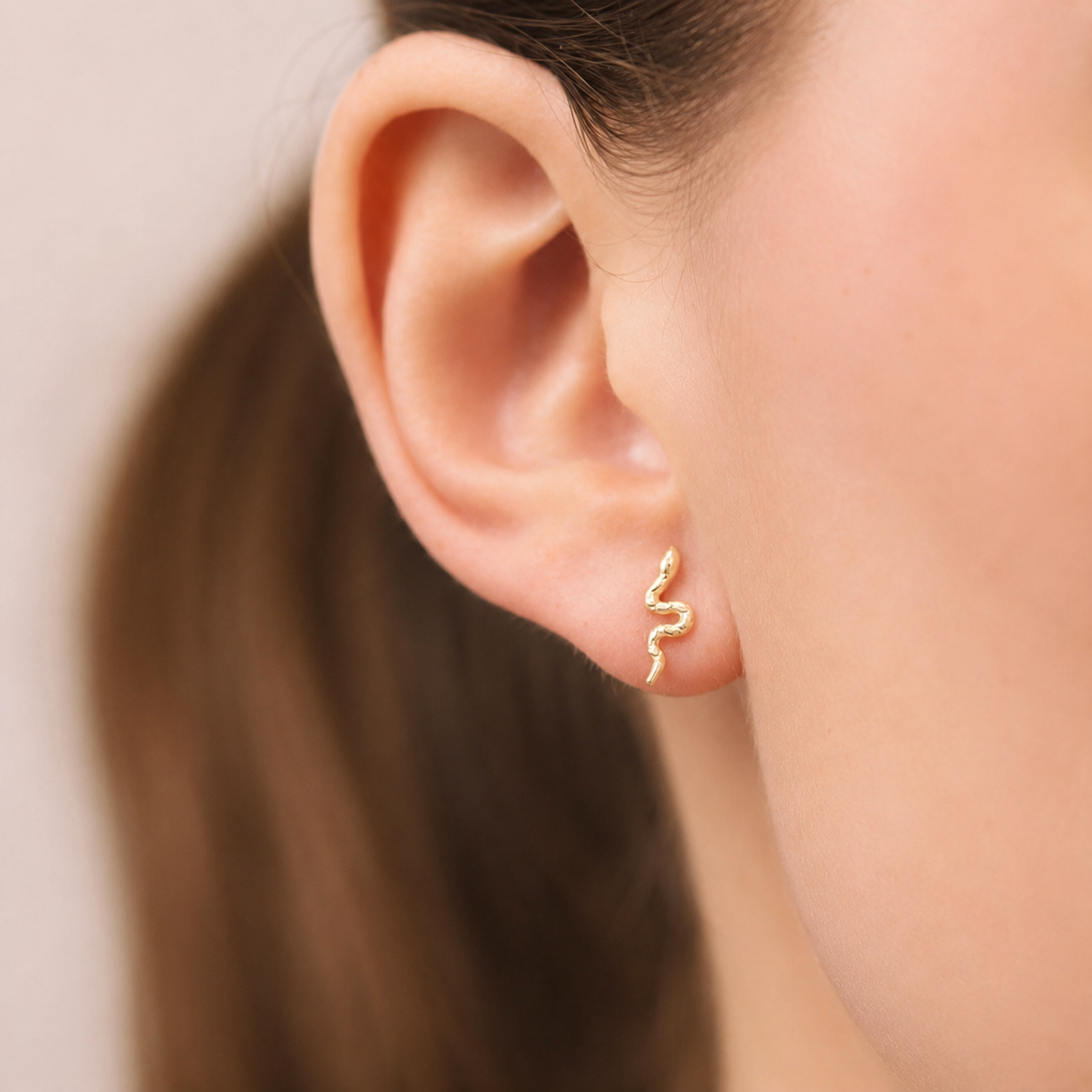 Snake Stud Earrings in 9ct Yellow Gold