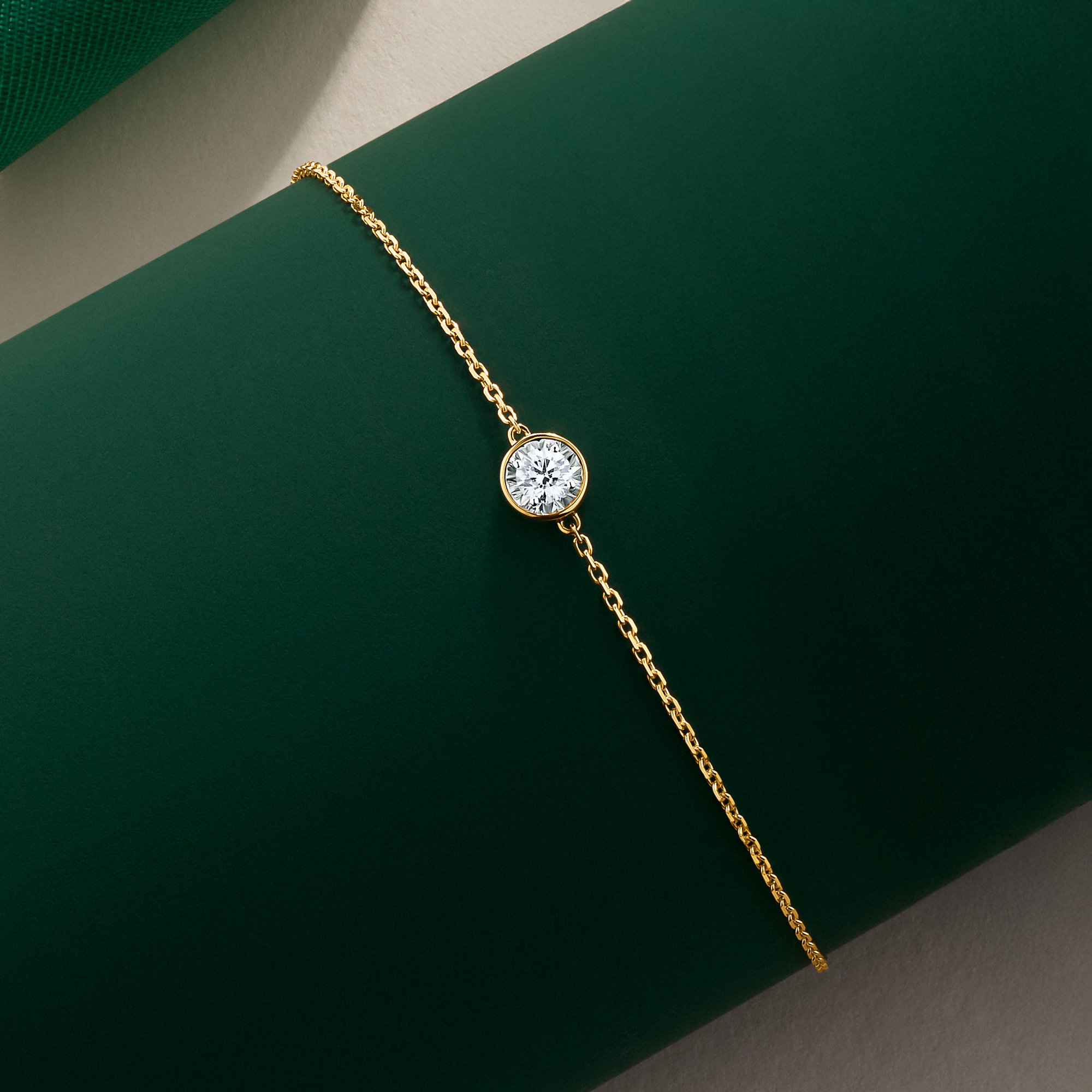 0.14ct TDW Diamond Bracelet in 9ct Yellow Gold