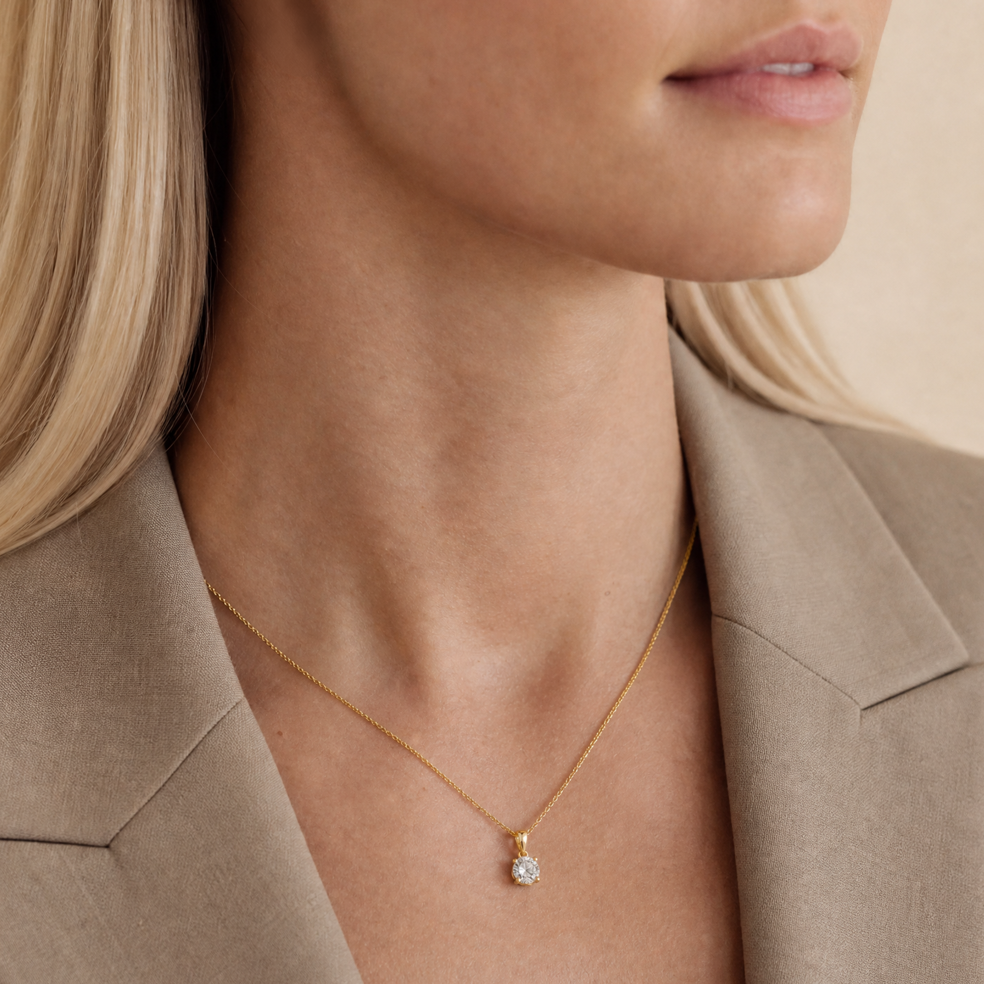1.00ct TW Diamond Pendant in 9ct Yellow Gold