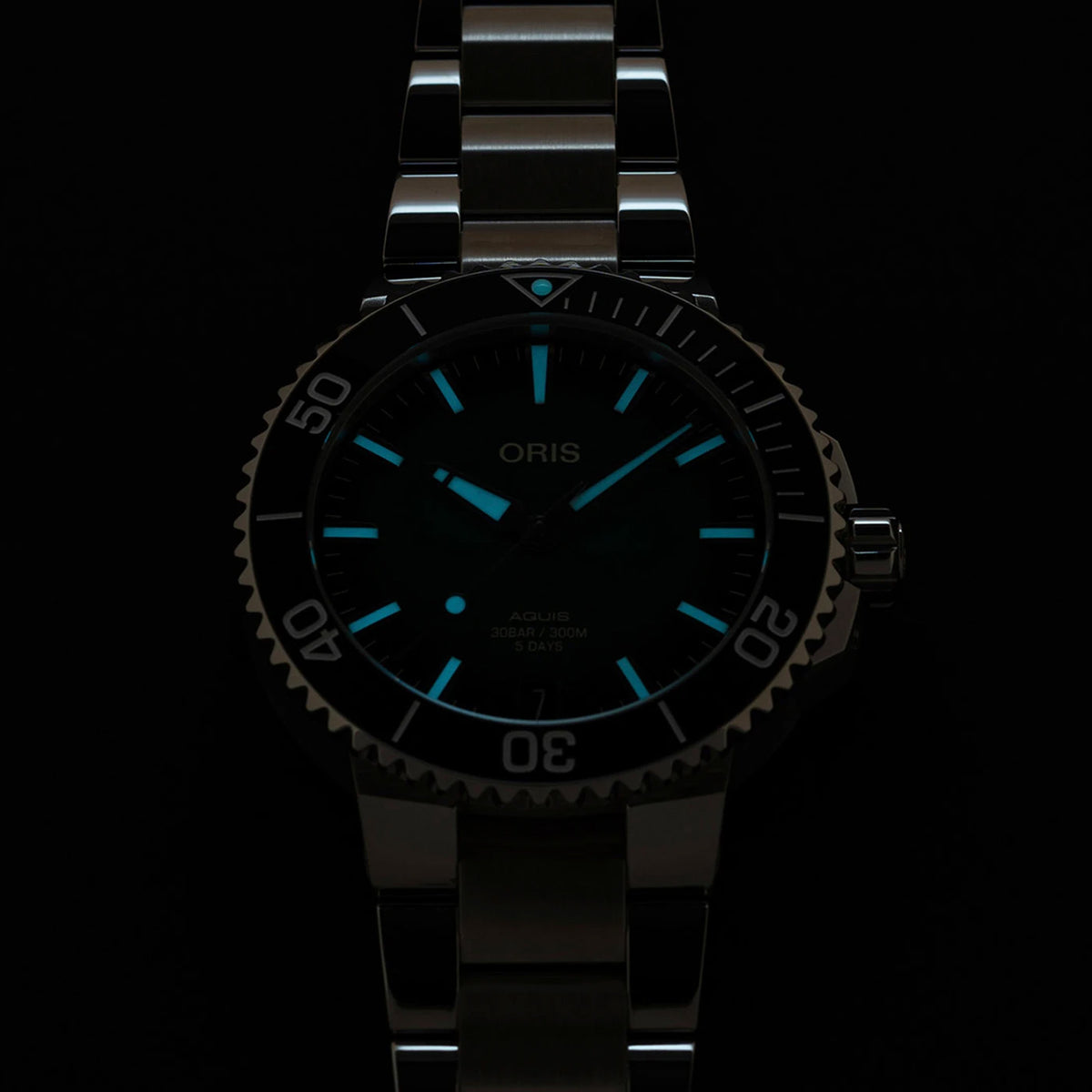 Oris Aquis Automatic Men's 41.50mm Watch 400 7769 4157 MB