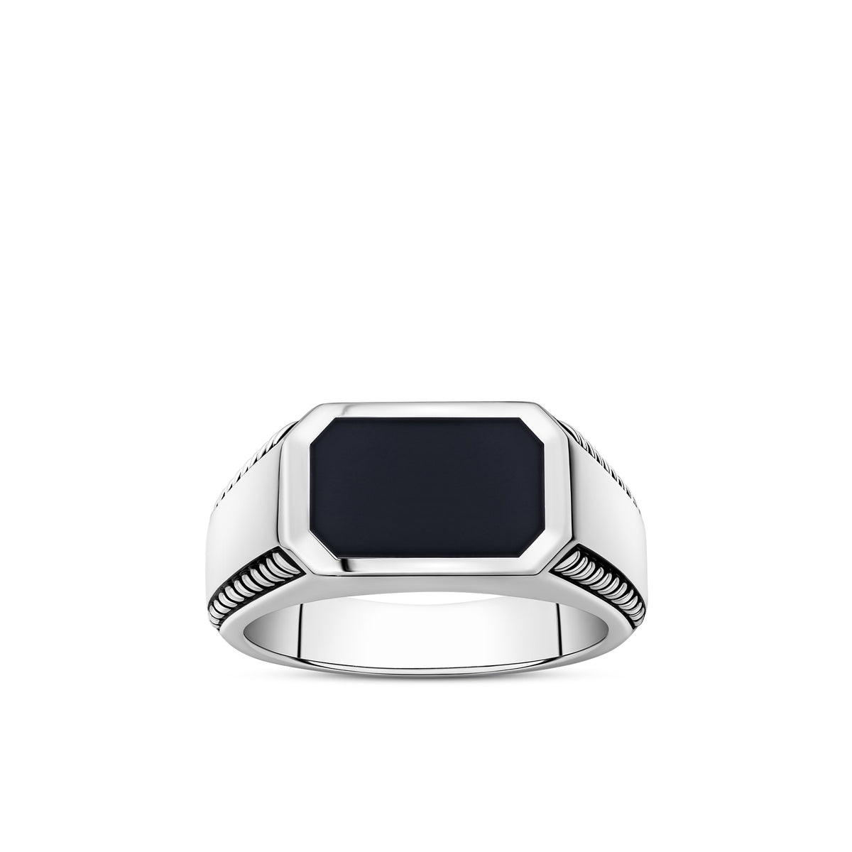 Front-on view of the Wallace Bishop Elongated Onyx Gents Signet Ring in Sterling Silver, reference 4URG1BASSV. The men’s signet ring features a 15mm by 10mm octagonal black onyx with rope detailing on the shoulders and a polished finish.