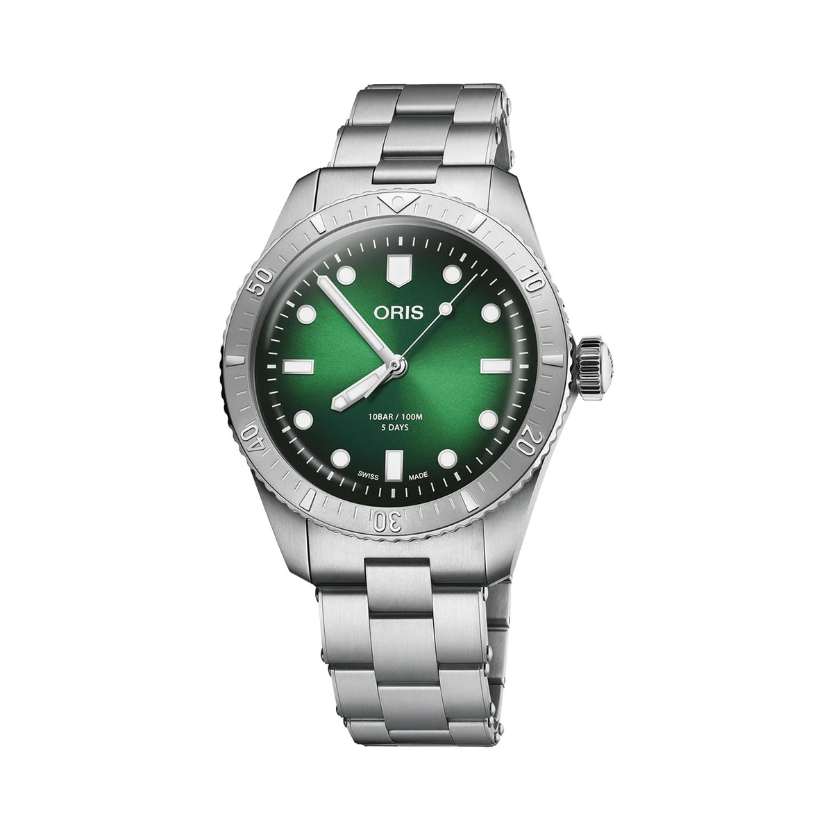 Oris Divers Sixty-Five Calibre 400 38mm Automatic Watch 01 400 7774 4057-07 8 19 18 — The stainless steel case and matching unidirectional rotating bezel frame a shimmering green sunburst dial with applied luminous indices and no date window. The three-link stainless steel bracelet with folding clasp completes the clean, vintage-inspired diver look.