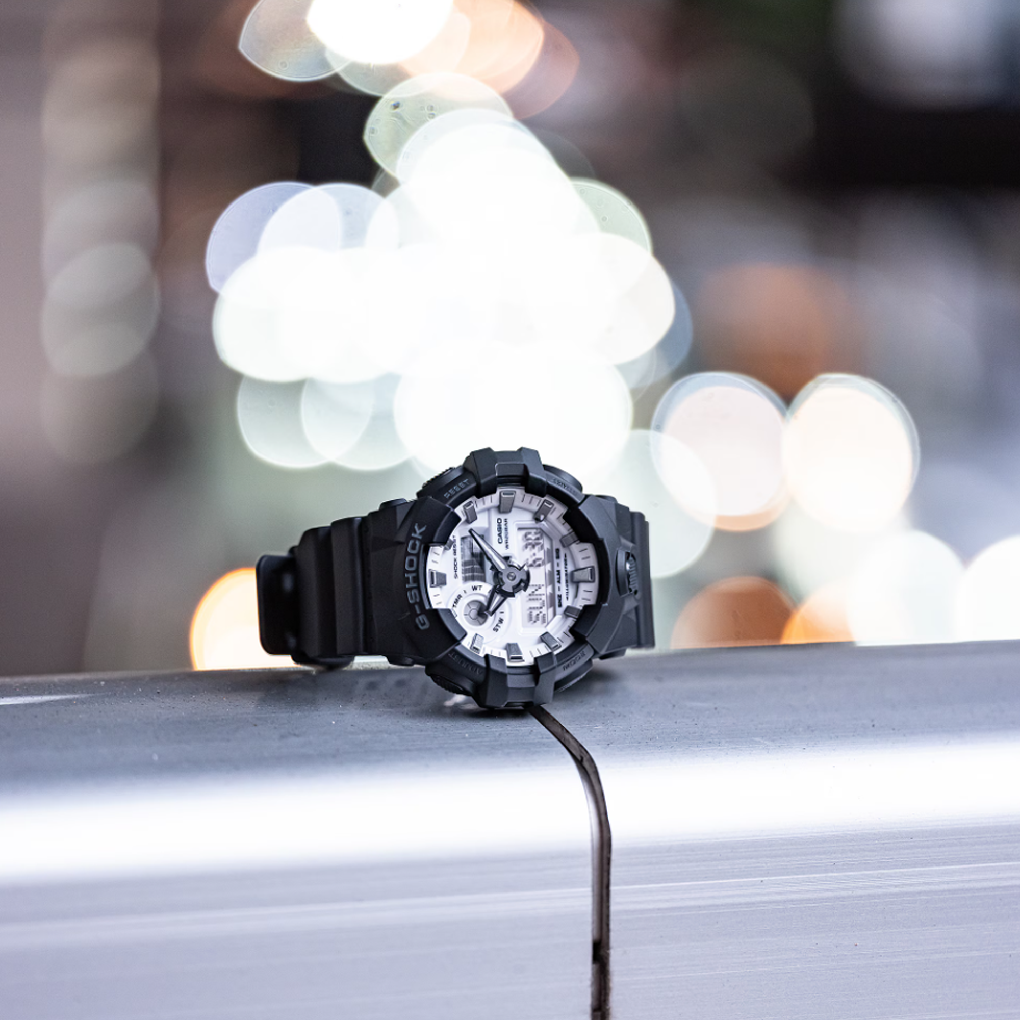 Casio G-SHOCK Men's Analogue Digital Watch GA700WD-1