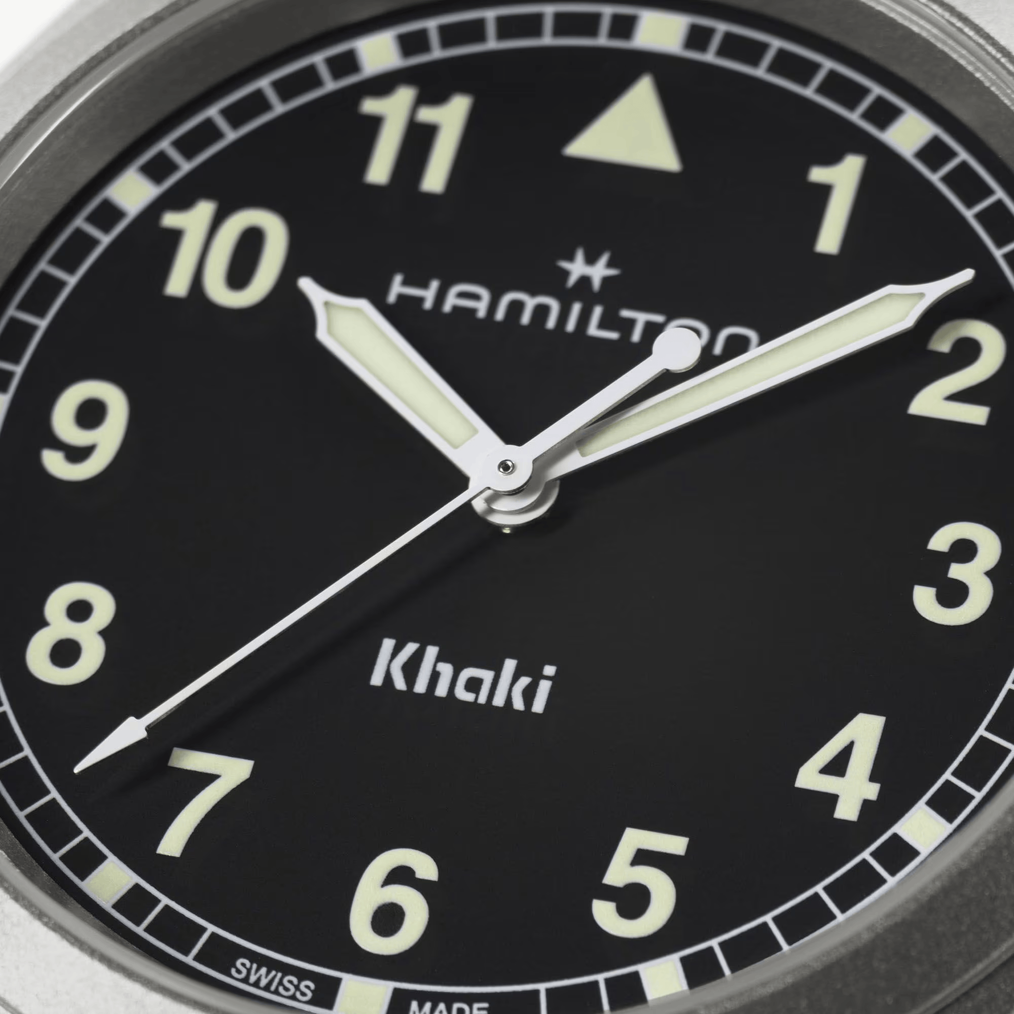Hamilton Khaki Field 38mm Quartz Watch H69401130