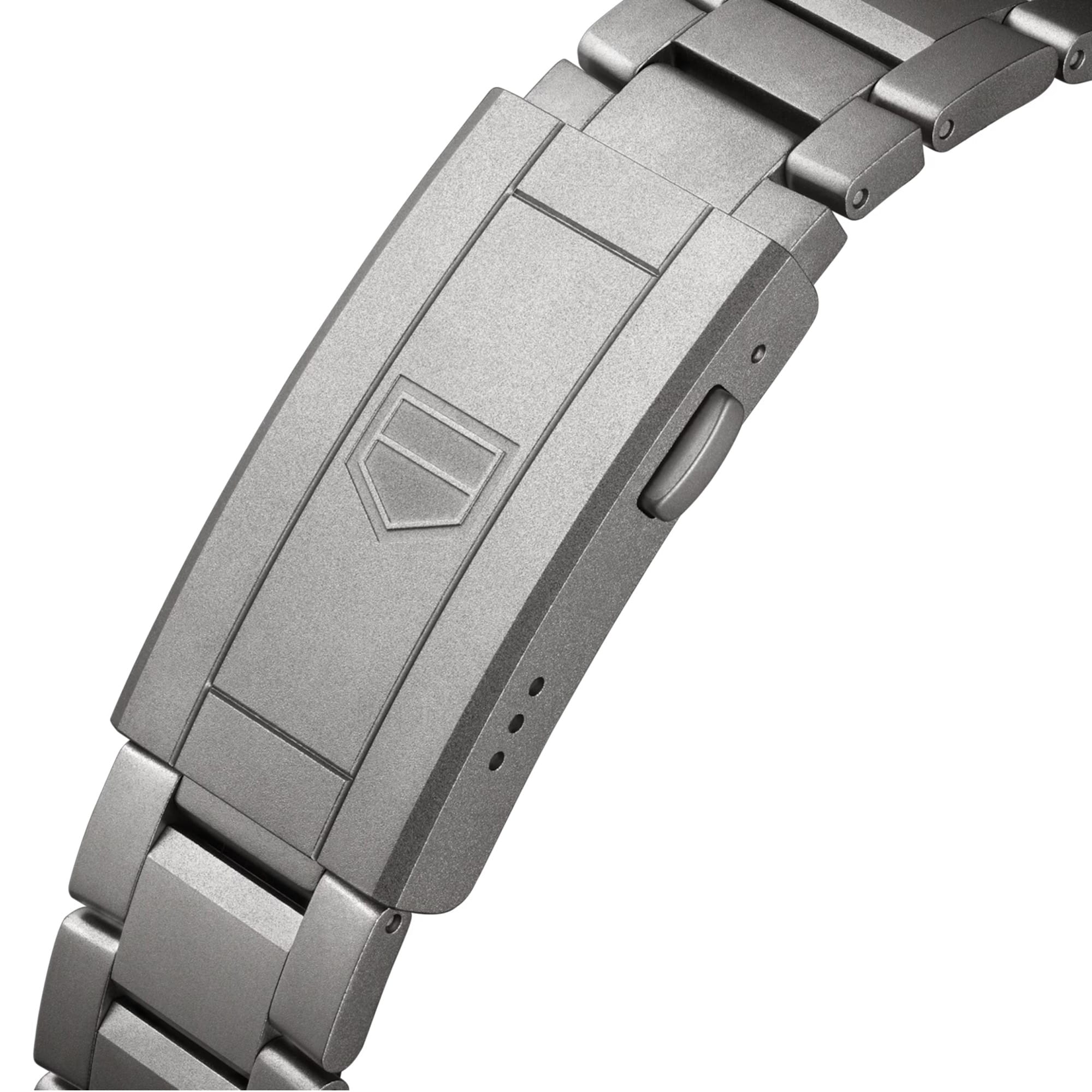 TAG HEUER AQUARACER PROFESSIONAL 200 SOLARGRAPH
