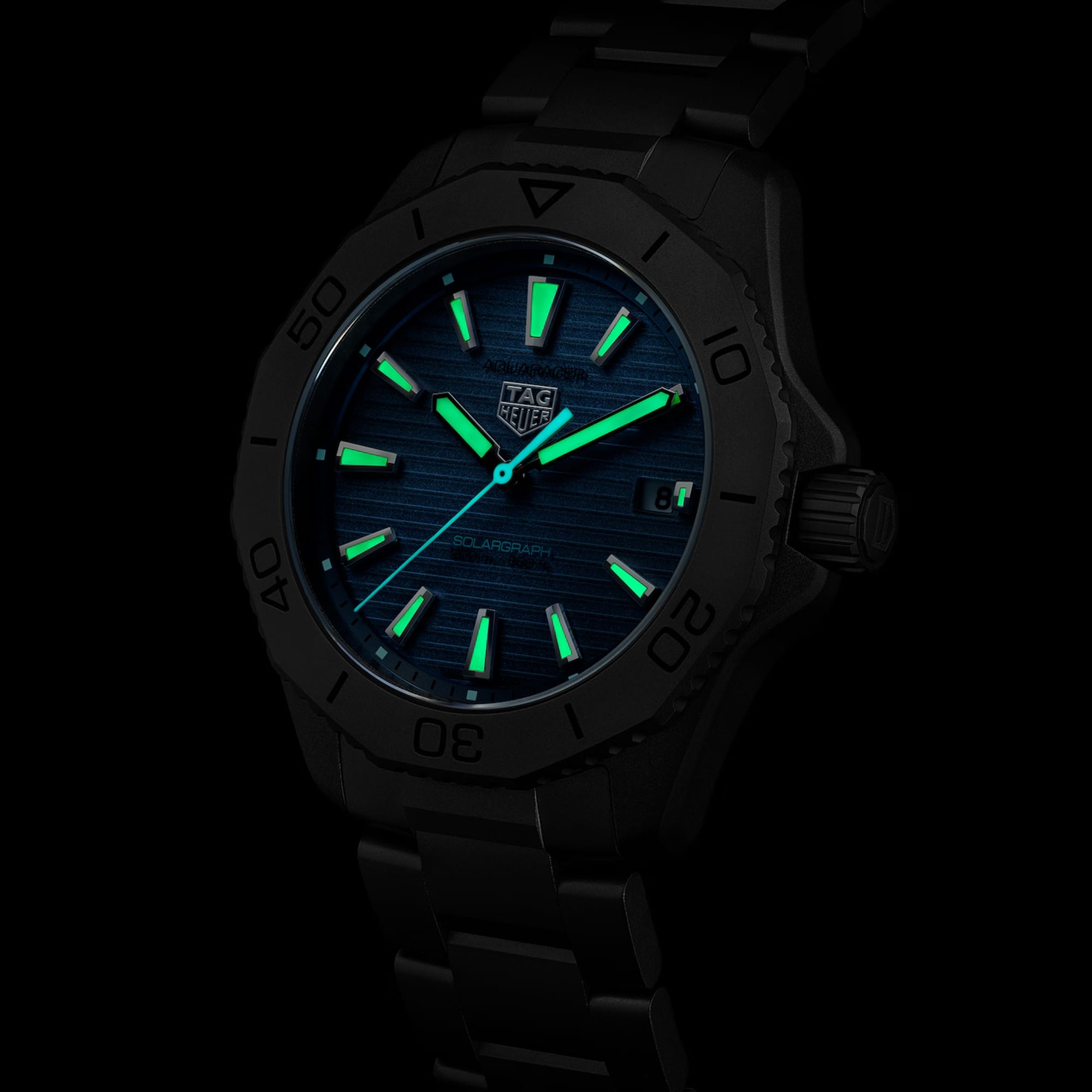 TAG HEUER AQUARACER PROFESSIONAL 200 SOLARGRAPH
