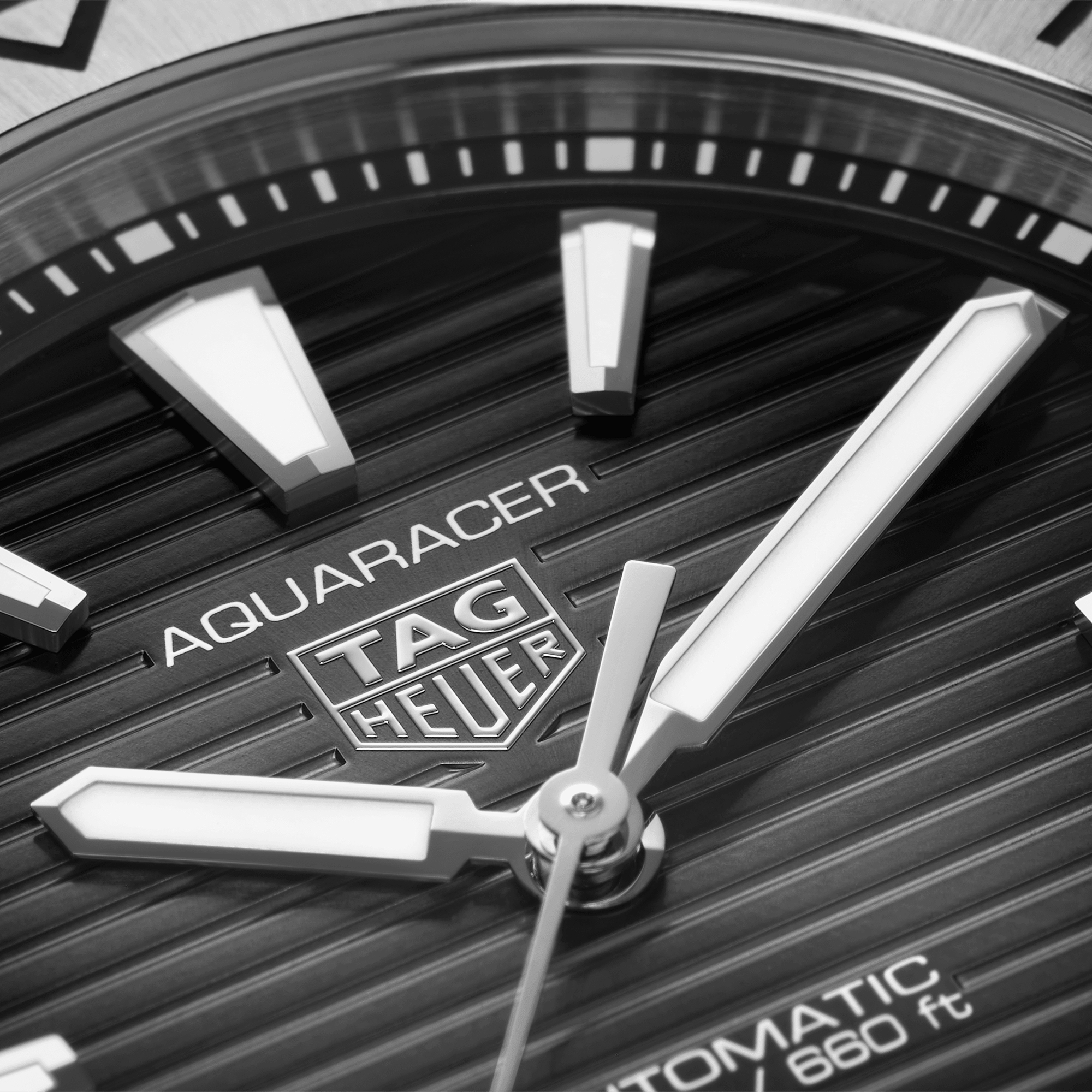 TAG HEUER AQUARACER PROFESSIONAL 200 DATE