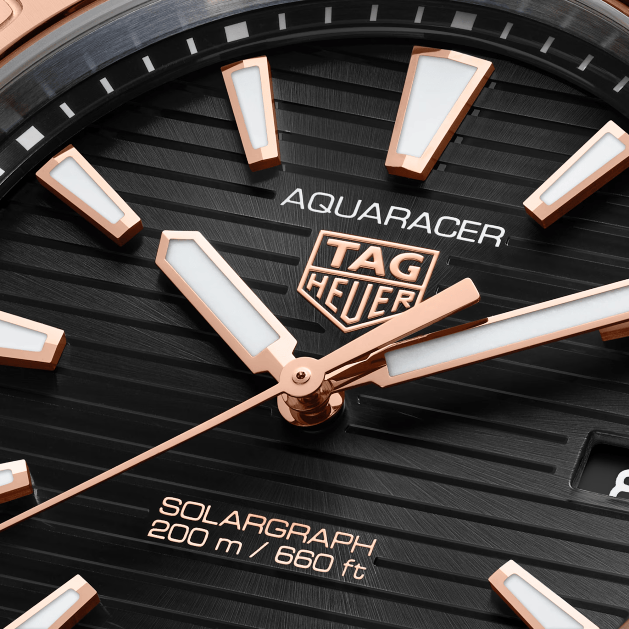 TAG HEUER AQUARACER PROFESSIONAL 200 SOLARGRAPH