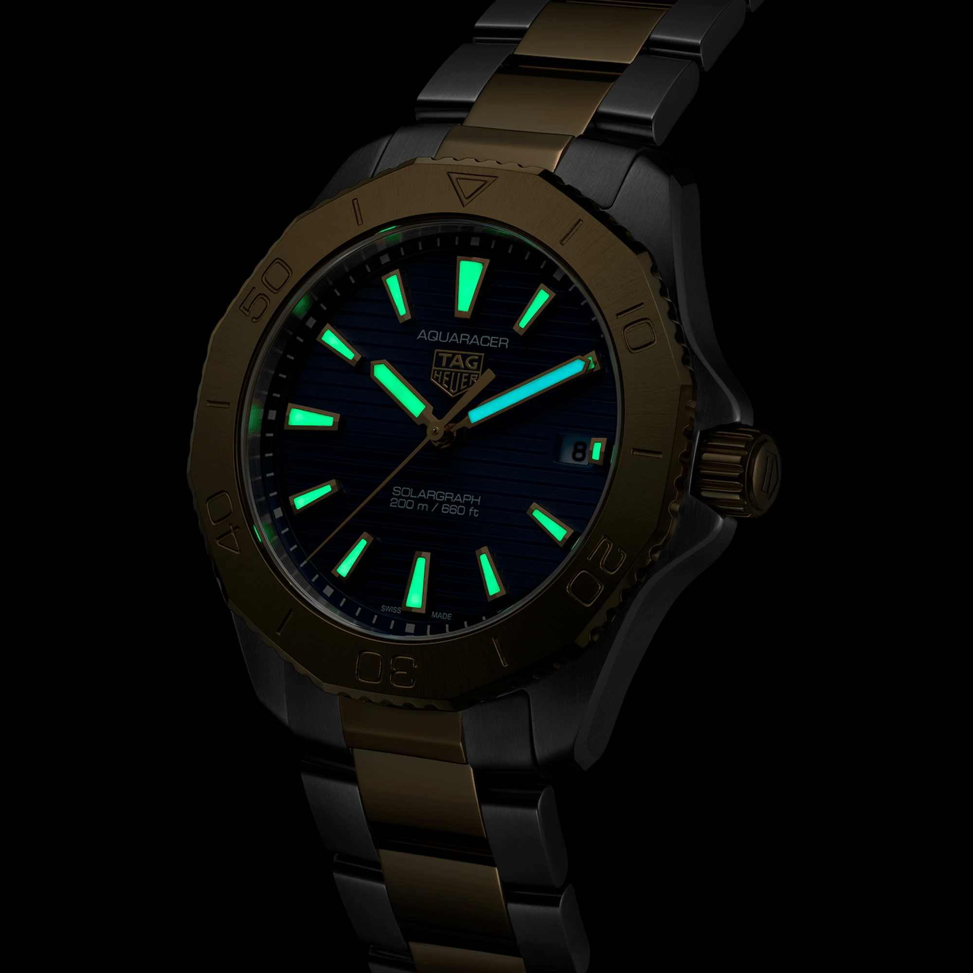 TAG HEUER AQUARACER PROFESSIONAL 200 SOLARGRAPH