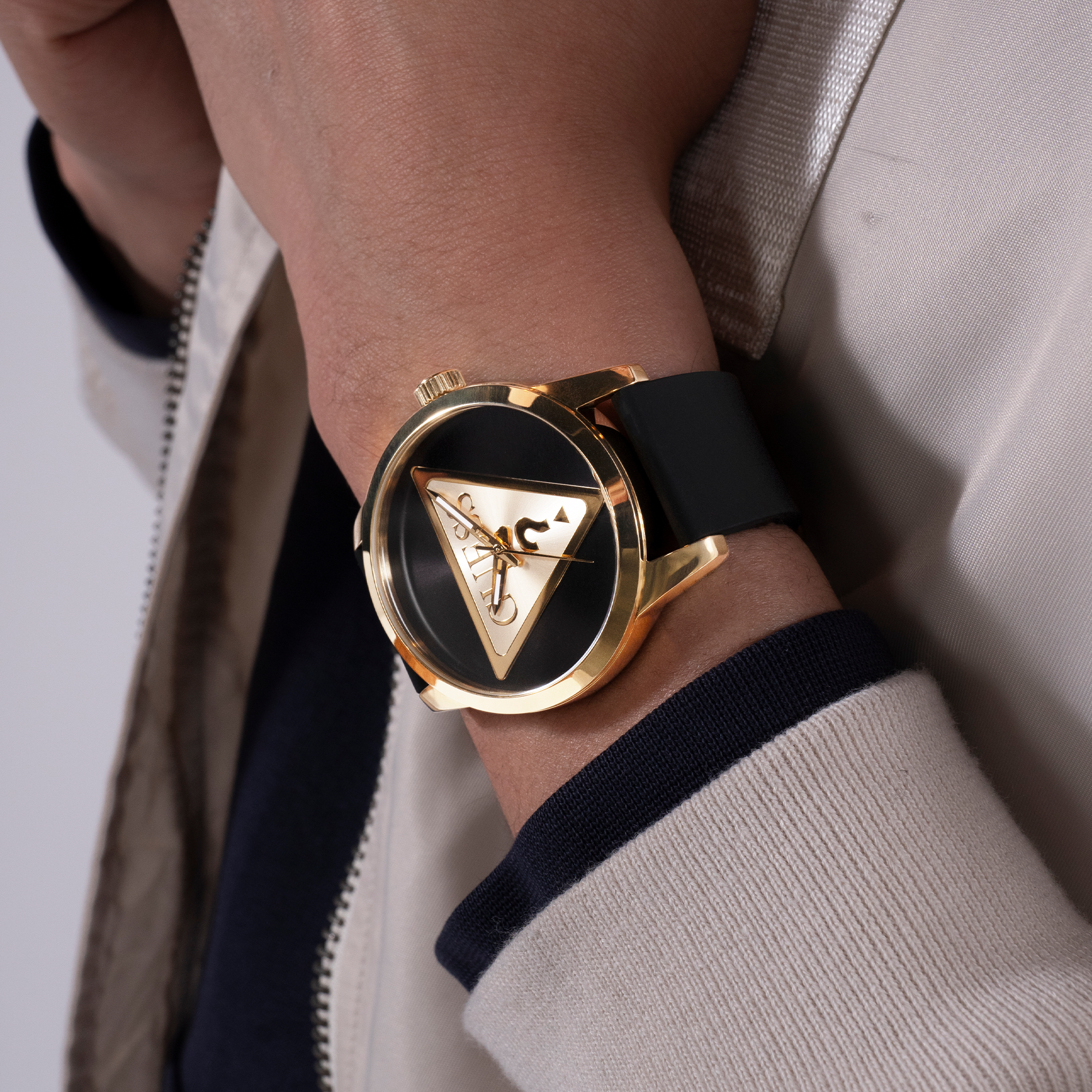 Guess Men's 44mm Gold PVD Quartz Watch GW0781G4