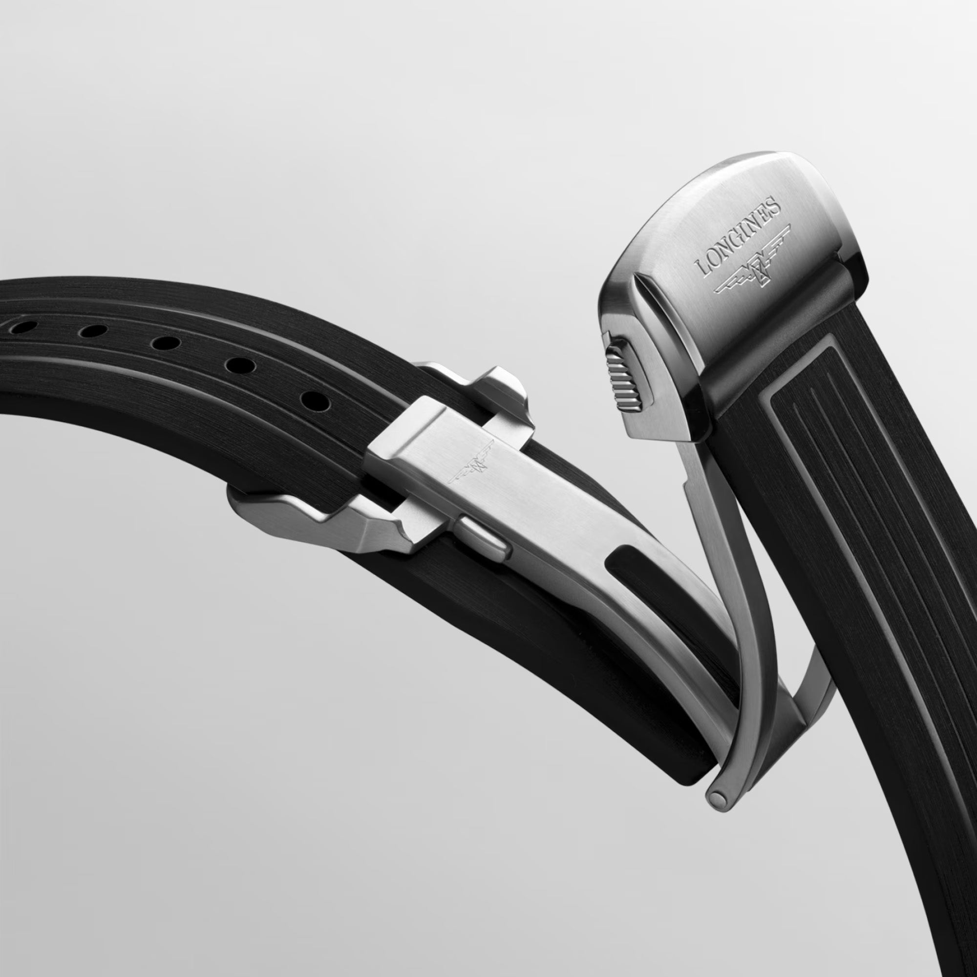 Longines Hydro Conquest Automatic GMT Men's 41mm Watch L3.790.4.56.9