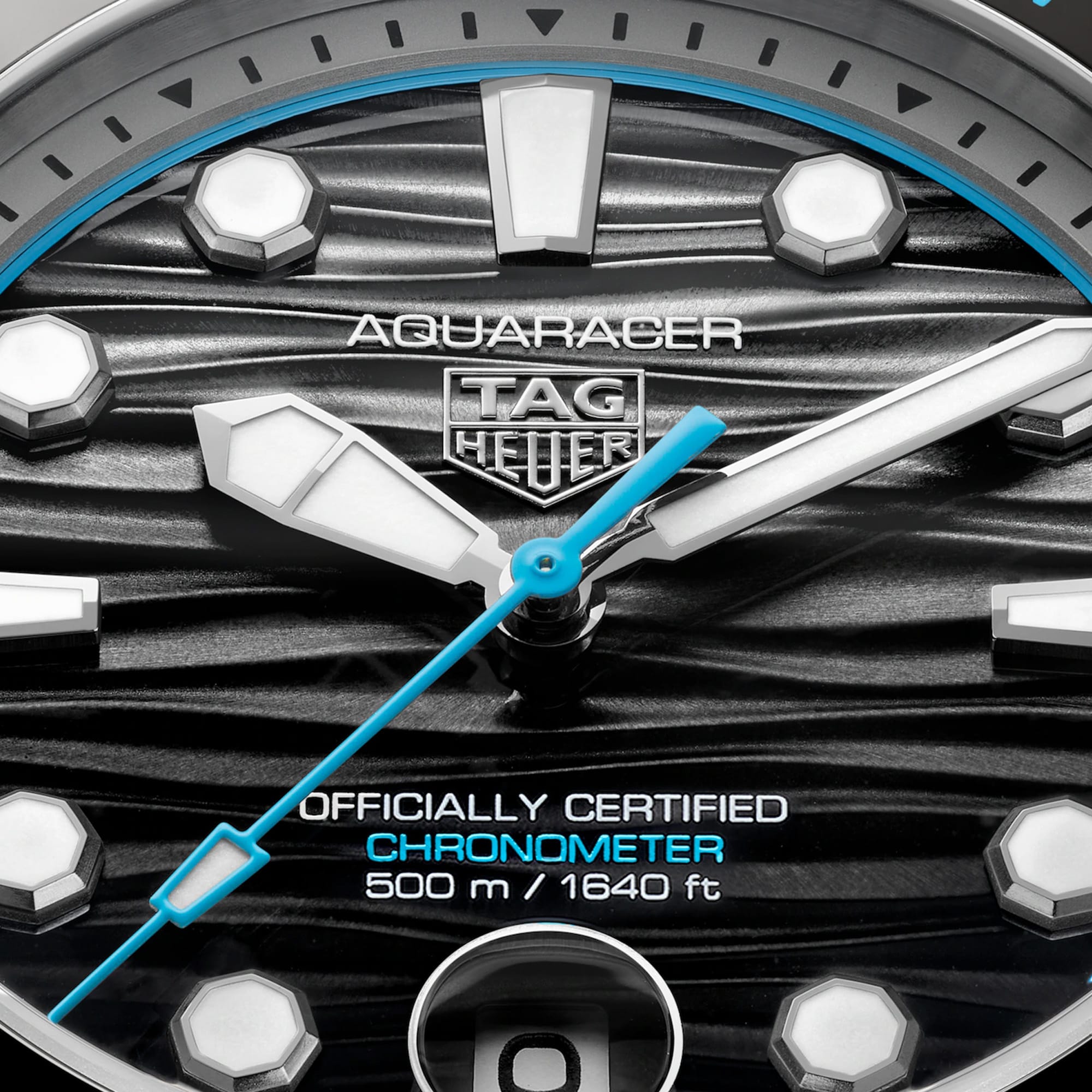 TAG HEUER AQUARACER PROFESSIONAL 500 DATE
