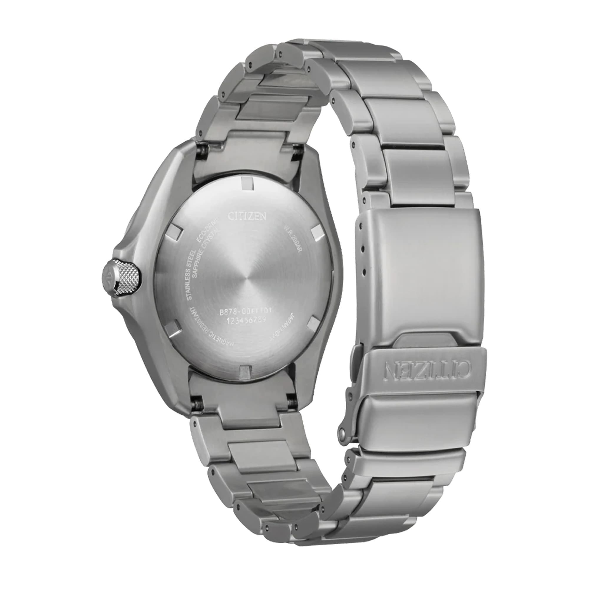 Citizen Promaster GMT BJ7150-50W - The stainless steel bracelet is fitted with a fold-over clasp and push-button release for secure, easy wear. The solid-link construction reflects the watch's rugged, travel-ready design.