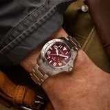 Citizen Promaster GMT BJ7150-50W - Worn on the wrist, the 38.6mm stainless steel case and matching stainless steel bracelet sit securely for all-day comfort. The case size suits a range of wrist sizes without appearing oversized.
