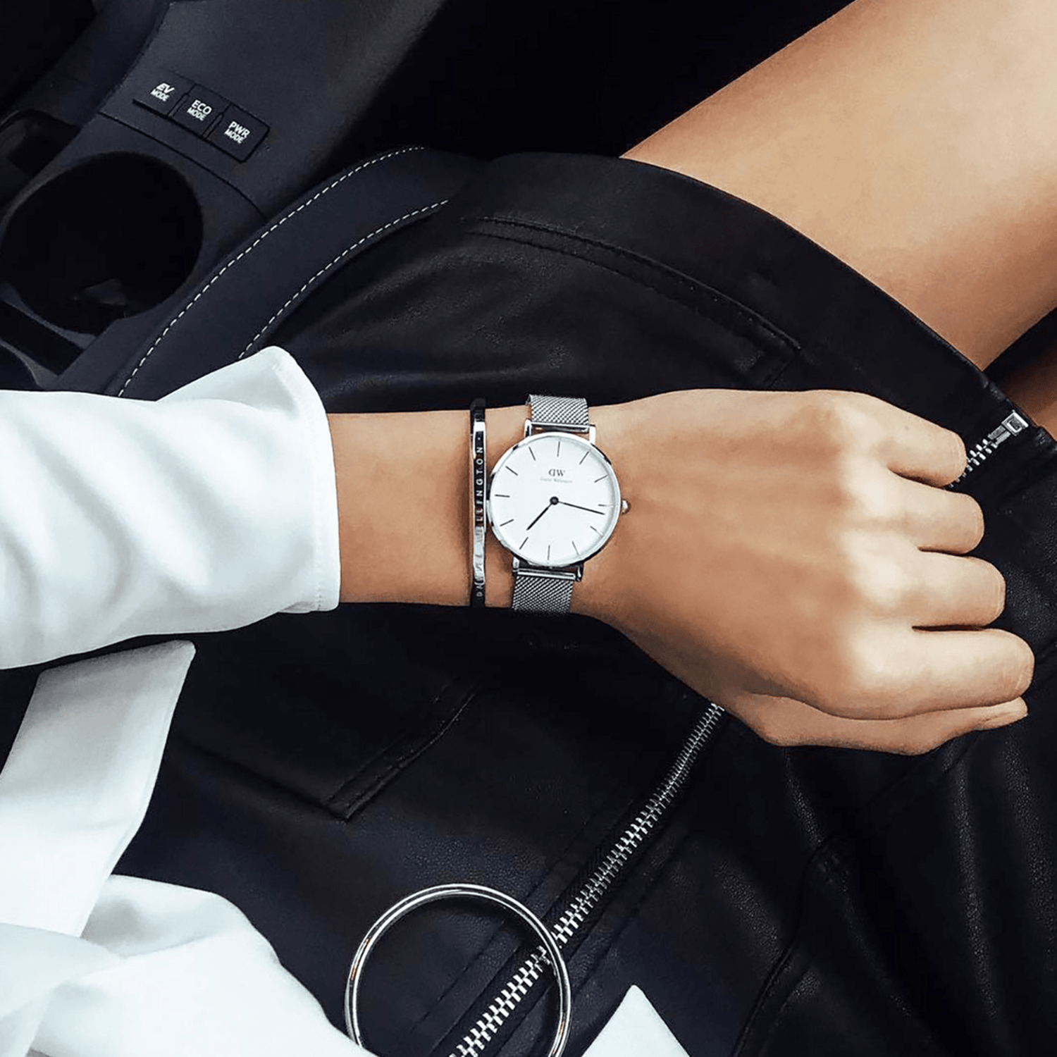 Daniel Wellington Petite Women's 28mm Quartz Watch DW00100220