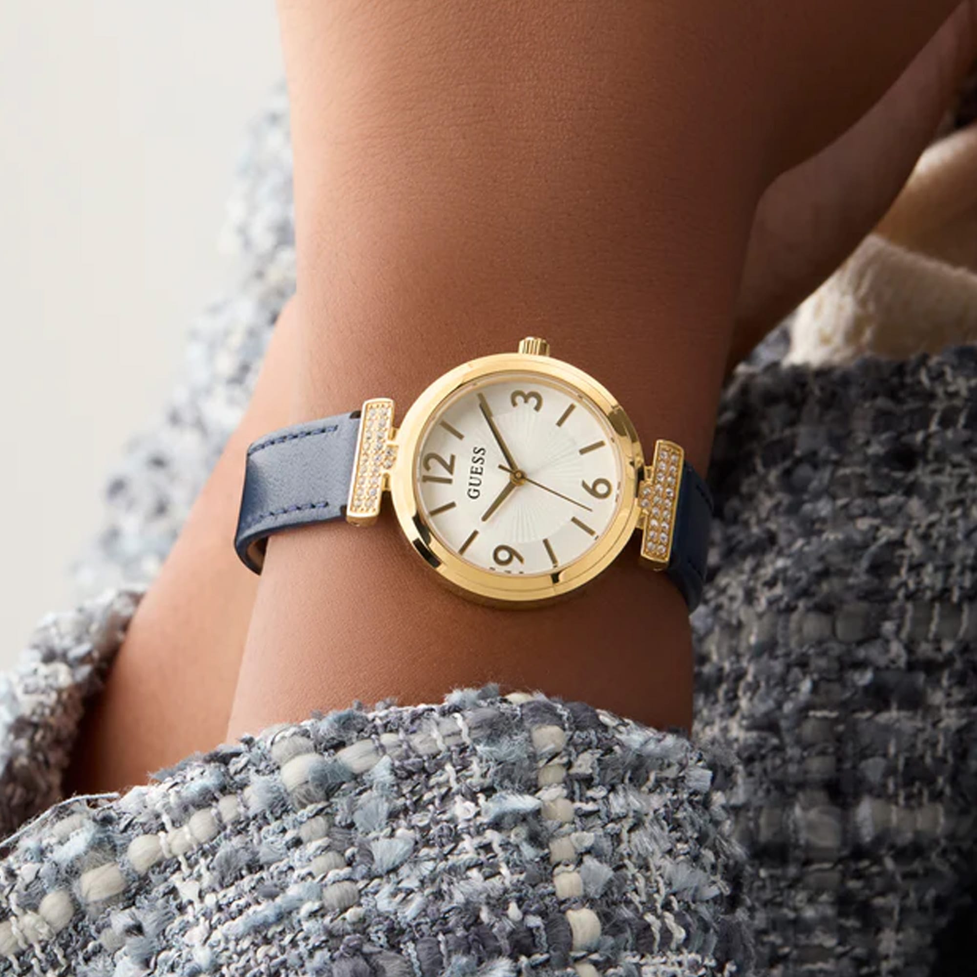 Guess Women's Quartz 28mm Watch GW0614L5