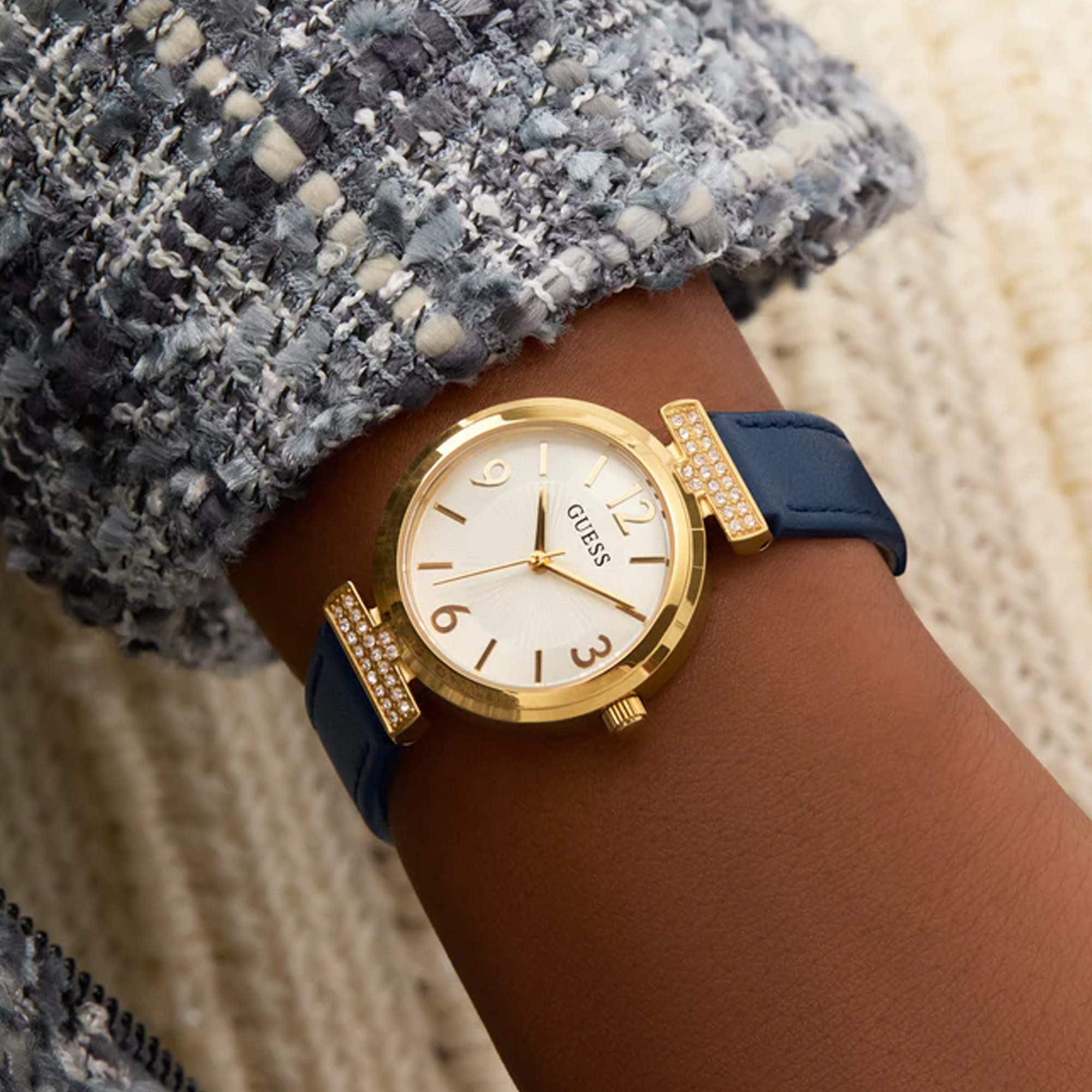 Guess Women's Quartz 28mm Watch GW0614L5