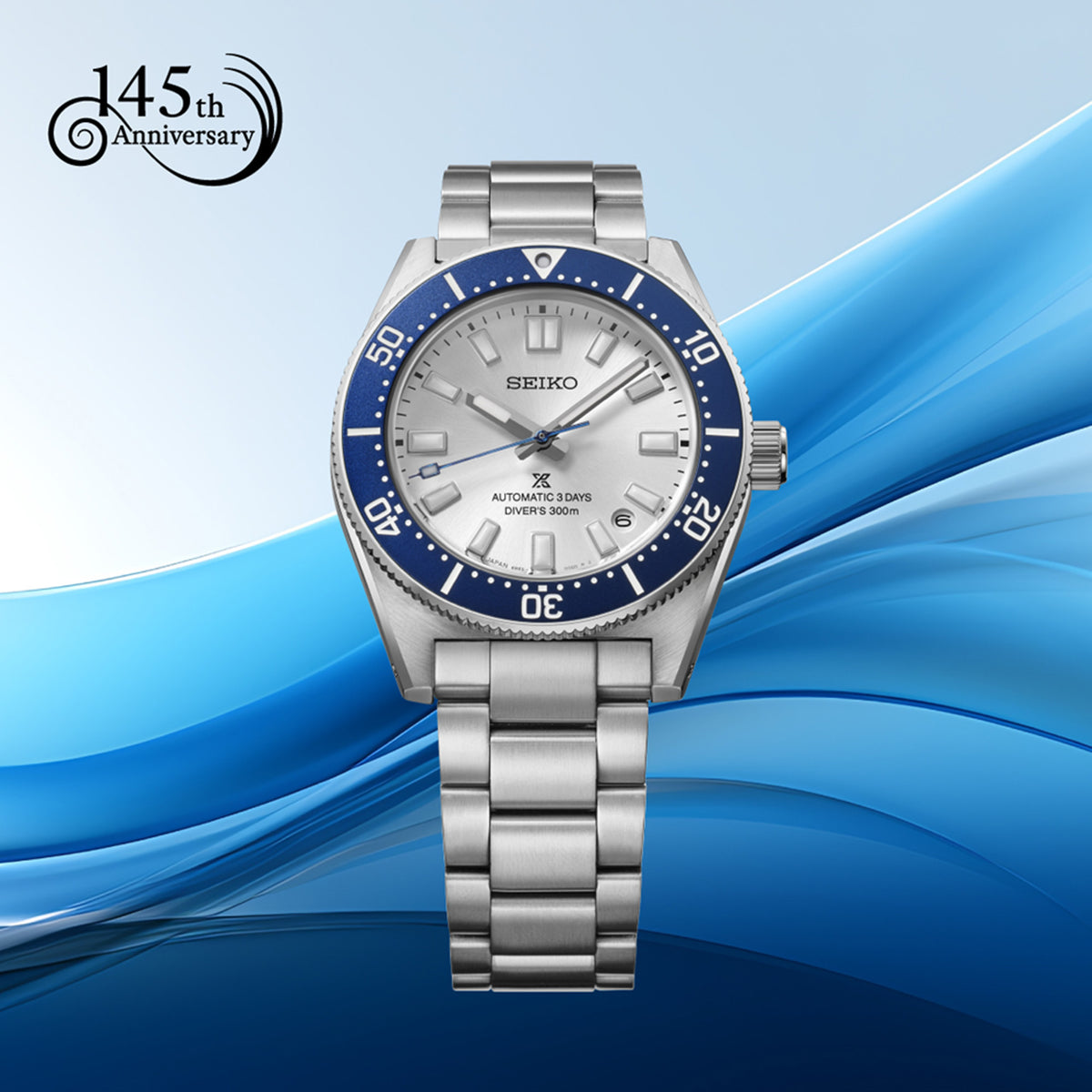 The Seiko Prospex Automatic Men's 40mm Watch HBC005J reveals the dial's applied luminous markers and blue seconds hand in close detail.
