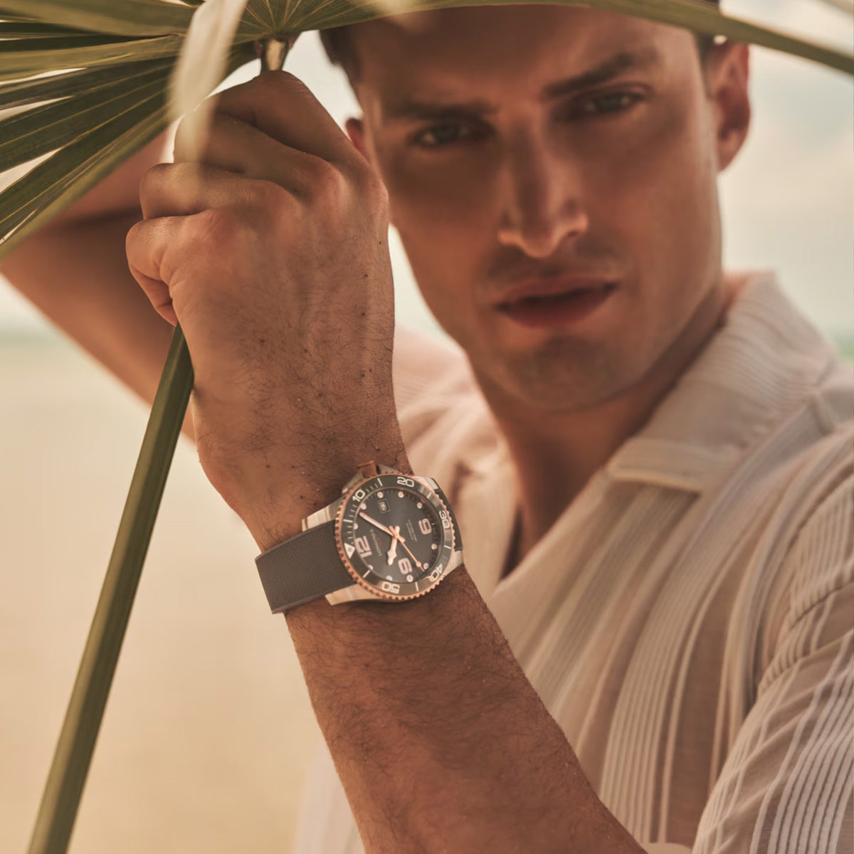 Worn on the wrist, the Longines Hydro Conquest Automatic Men’s 41mm Watch L3.781.3.78.9 sits comfortably on its grey rubber strap, a sporty diver’s watch ready for water or weekend wear.