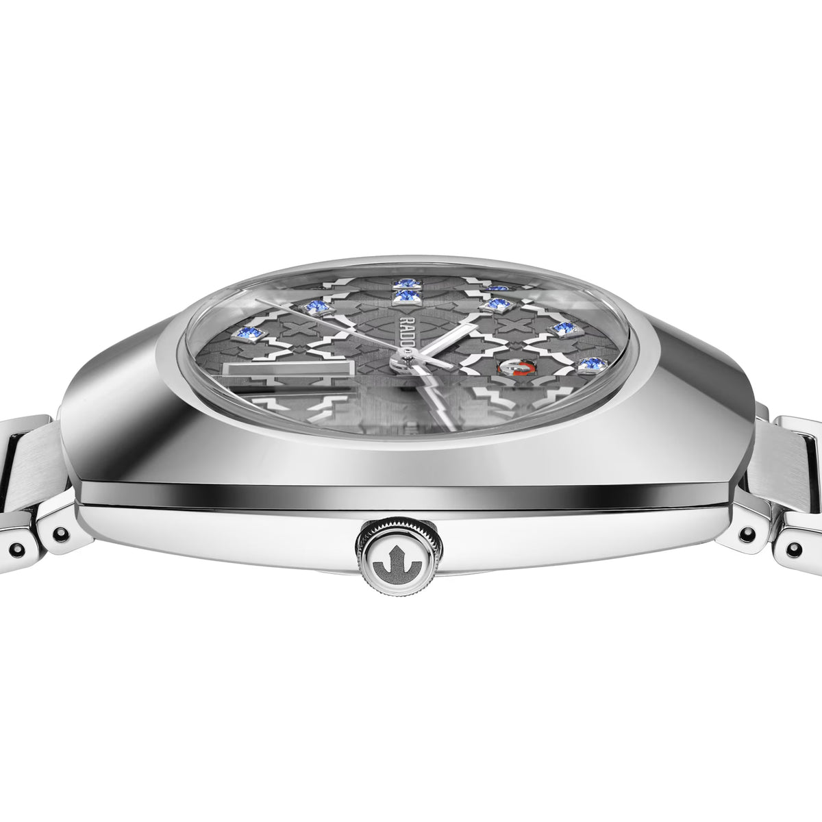 Rado DiaStar Original 38mm R12160113 side profile – stainless steel case, polished Ceramos™ bezel, faceted sapphire crystal with anti-reflective coating, 12.1mm case profile