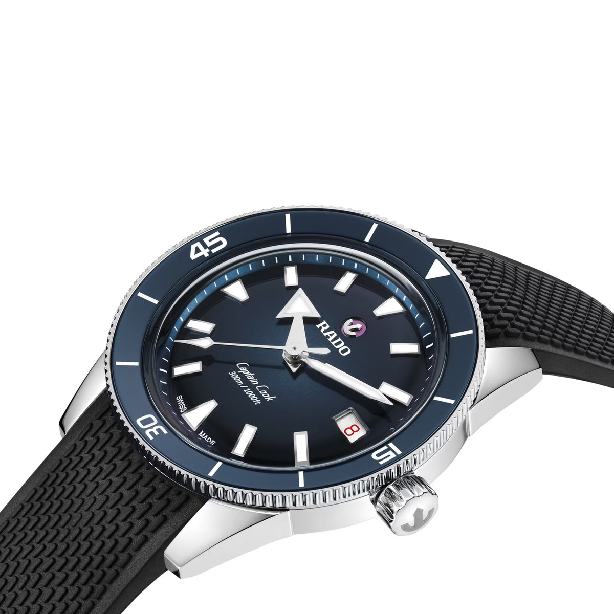 Rado Captain Cook 39mm R32223229 side profile – polished stainless steel case, rotating ceramic bezel, box-shaped sapphire crystal, screw-down crown, 12mm case profile