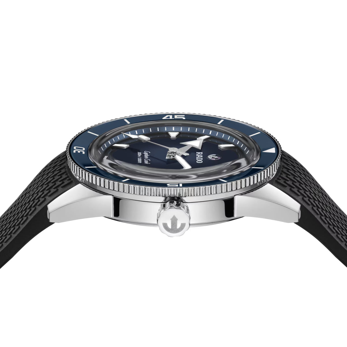 Rado Captain Cook 39mm R32223229 side profile – polished stainless steel case, rotating ceramic bezel, box-shaped sapphire crystal, screw-down crown, 12mm case profile