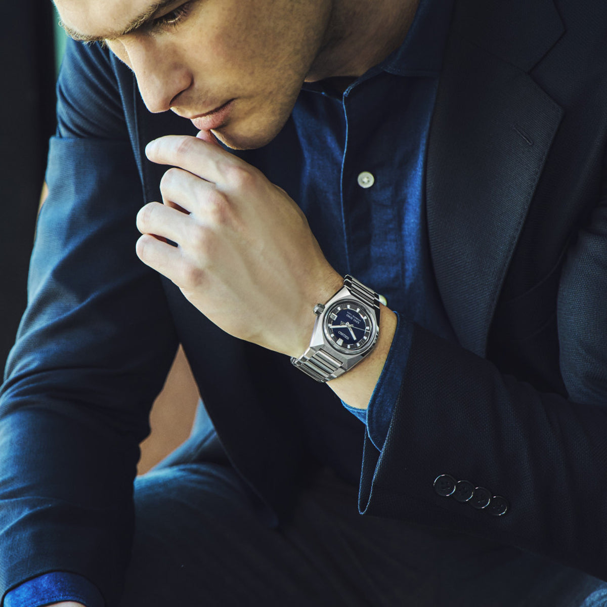 Worn on the wrist, the King Seiko VANAC Men's 41mm Automatic Watch SLA085J sits with a bold, angular presence characteristic of the VANAC's 1970s-inspired design.
