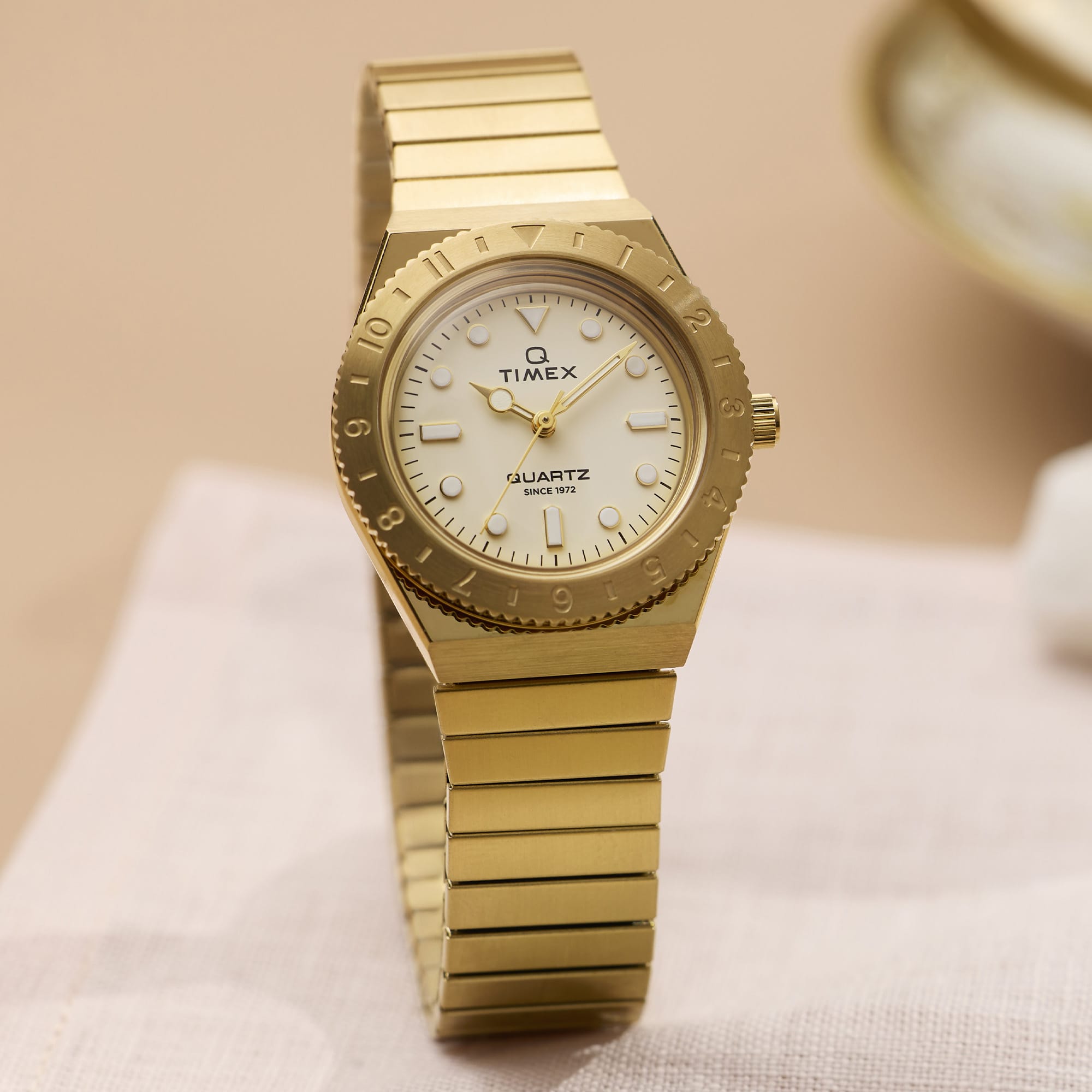 Timex Q Quartz Women's 30mm Watch TW2Y57500