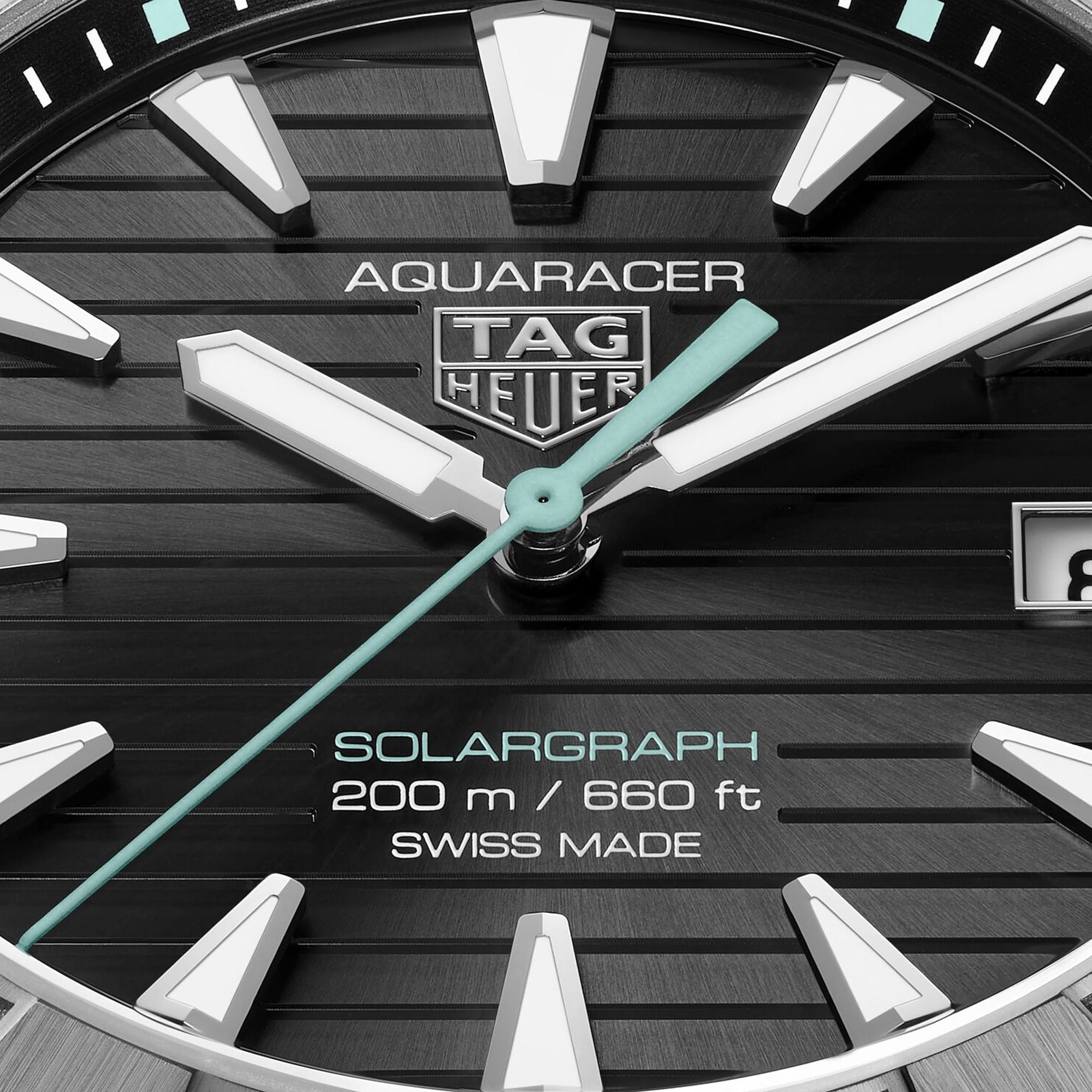 TAG HEUER AQUARACER PROFESSIONAL 200 SOLARGRAPH