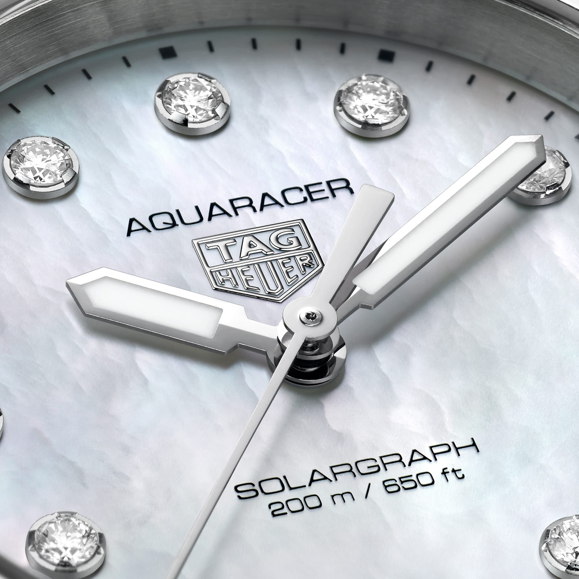 TAG HEUER AQUARACER PROFESSIONAL 200 SOLARGRAPH