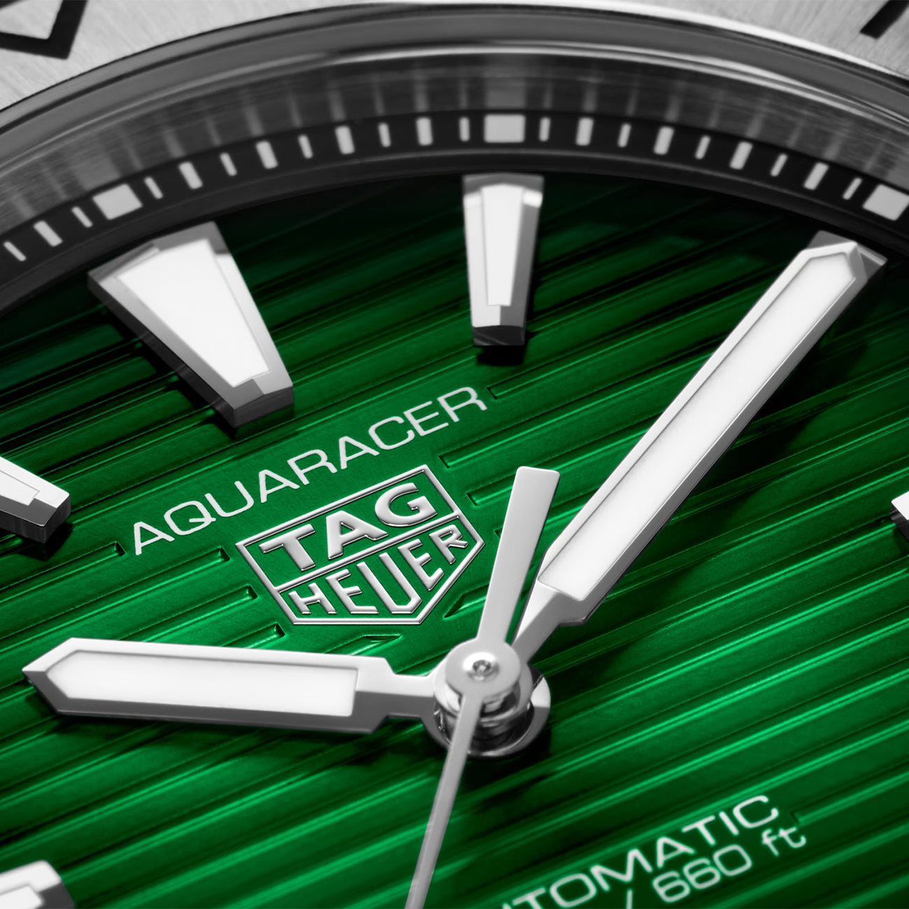 TAG HEUER AQUARACER PROFESSIONAL 200 DATE
