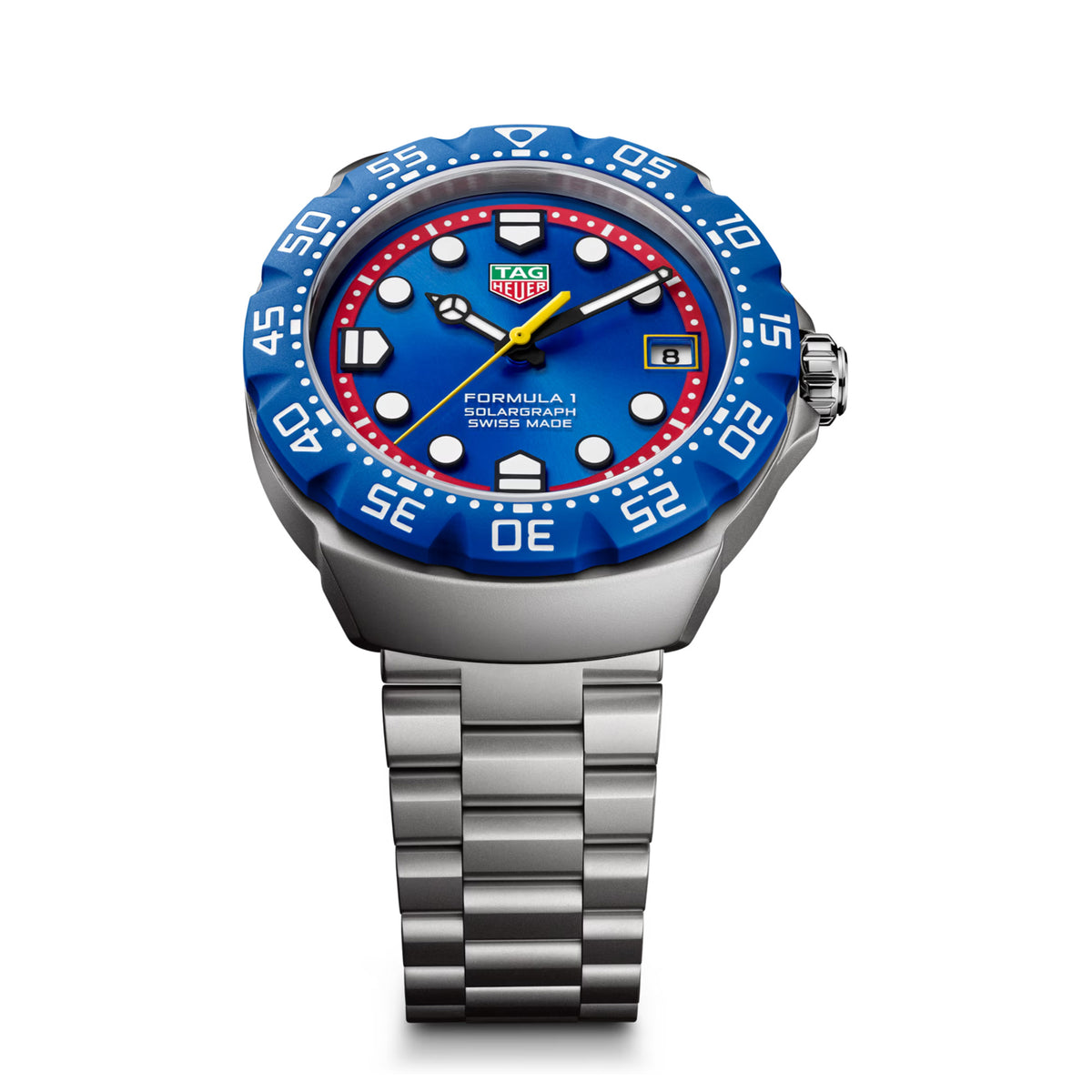 TAG Heuer Formula 1 Solargraph x Oracle Red Bull Racing WBY111F.BA0042 photographed at an angle highlighting the blue dial’s black lacquered hands and bi-directional TH-Polylight bezel. The steel bracelet curves away from the lugs, showing its link construction.