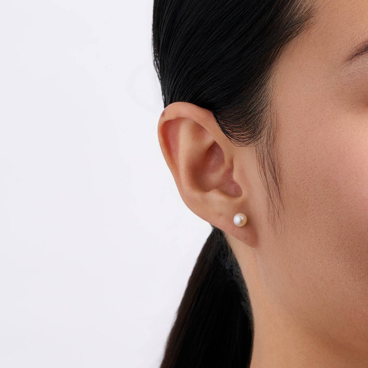 5mm Freshwater Pearl Earrings in 9ct Yellow Gold