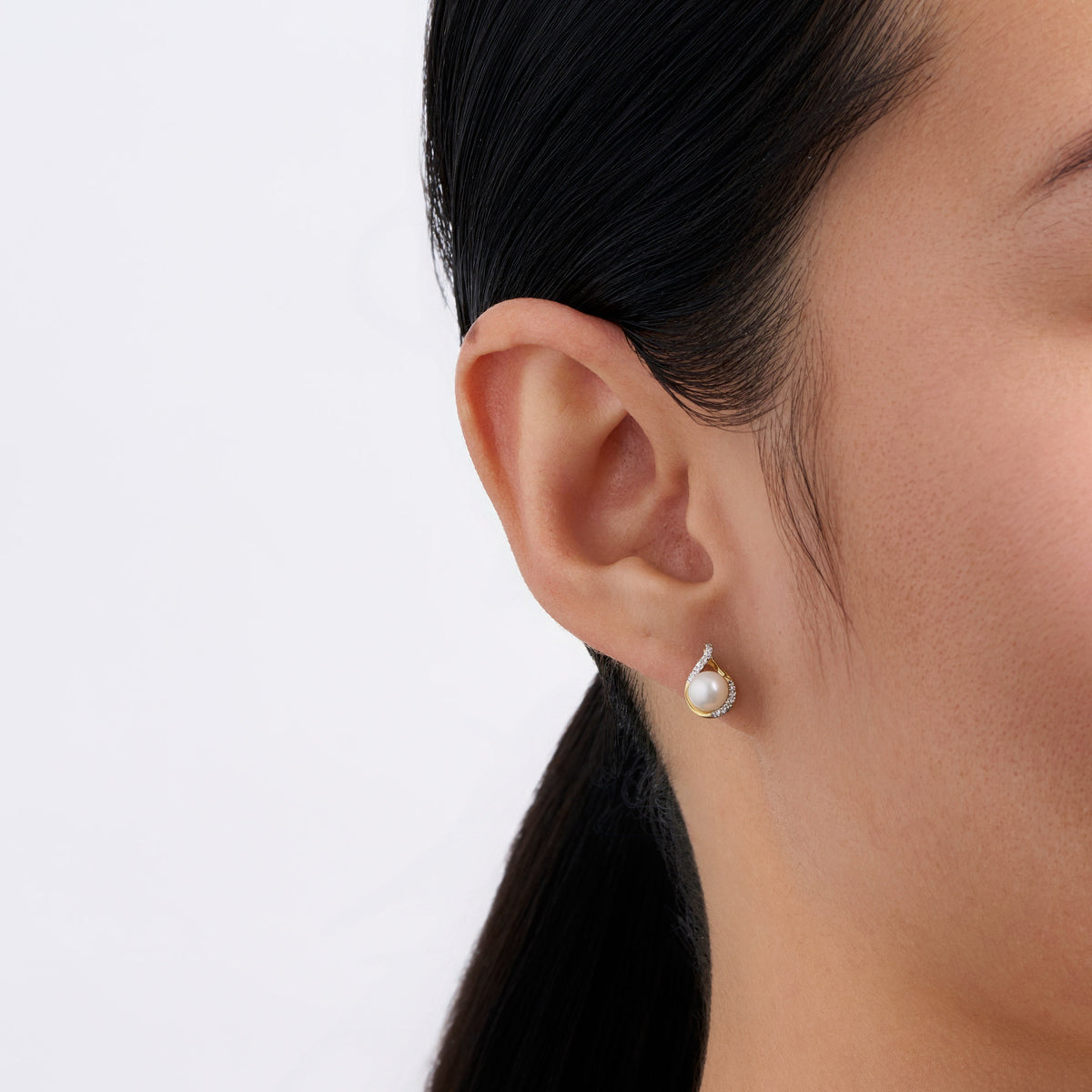 Freshwater Pearl & Diamond Stud Earrings in 9ct Yellow Gold
