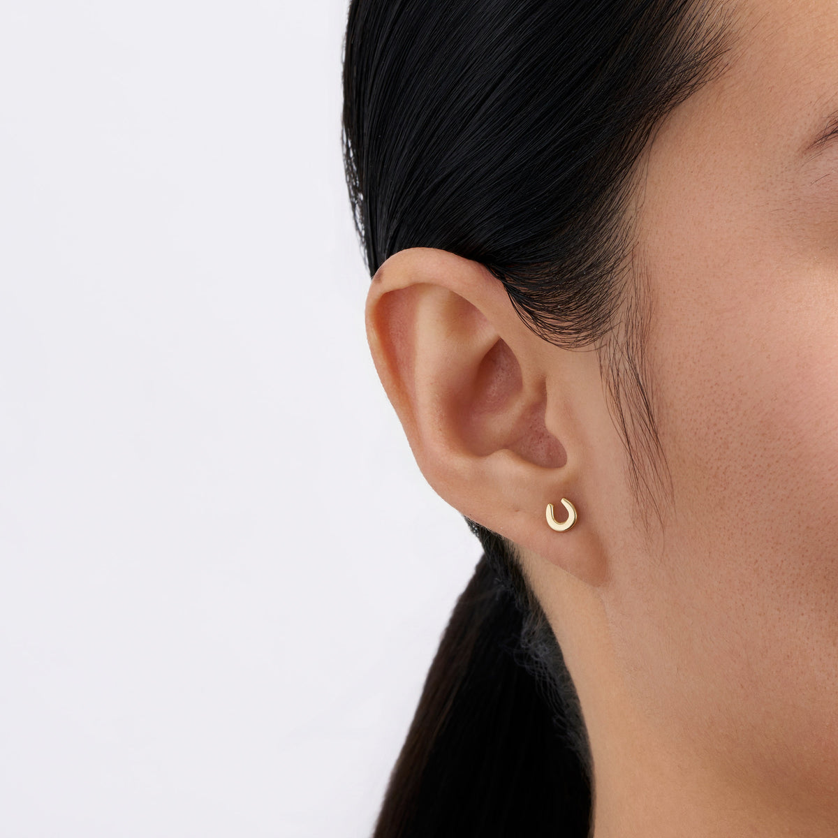 Horseshoe Stud Earrings in 9ct Yellow Gold