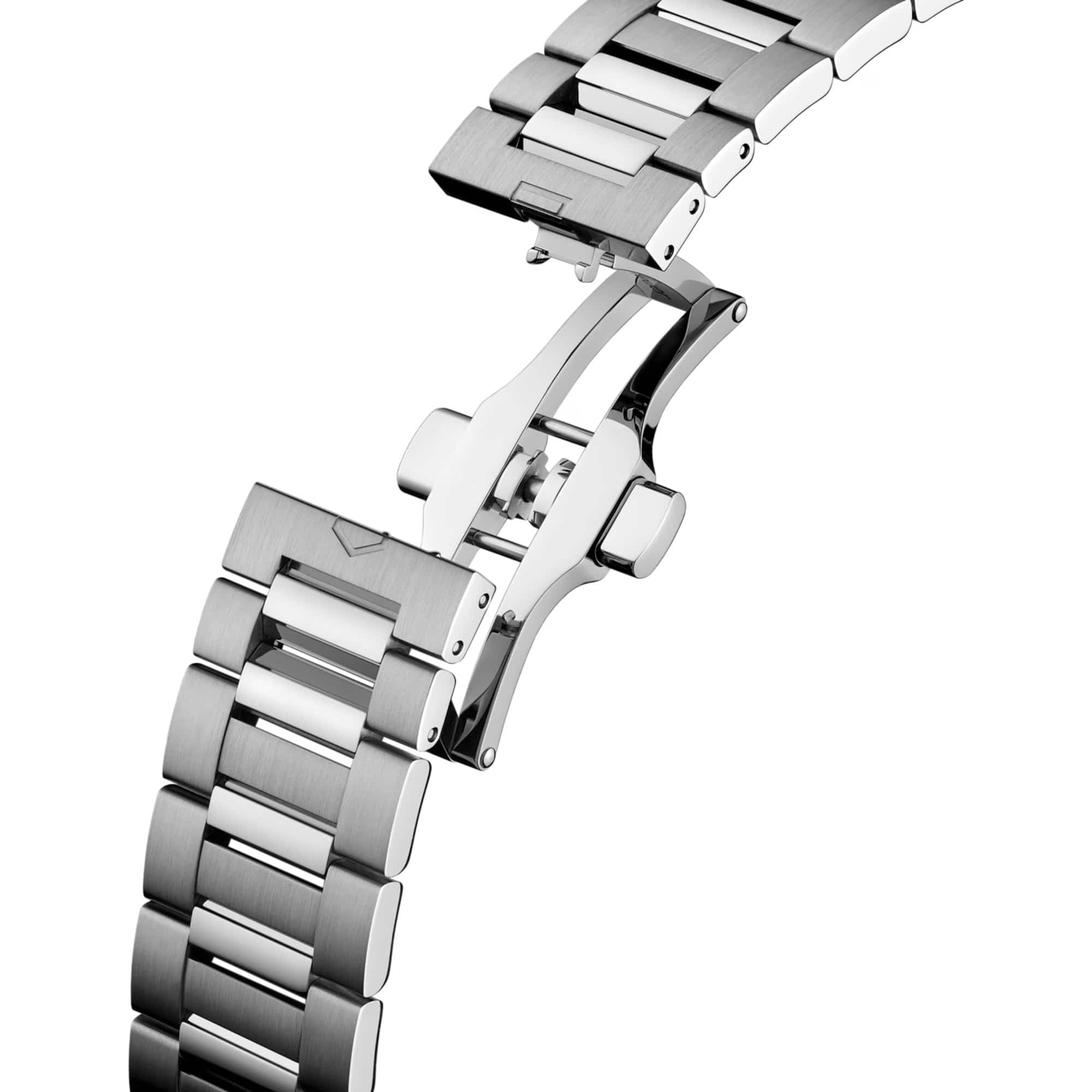 TAG Heuer Carrera Day-Date WDA2115.BA0043 photographed in close-up focusing on the H-shaped steel bracelet's link detailing. The case is partially visible at the top of the frame, connecting to the bracelet via the lugs.