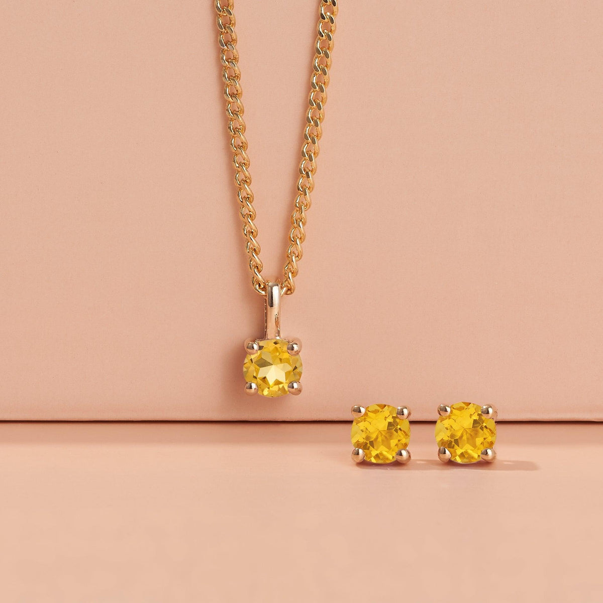 Citrine Round Pendant in 9ct Yellow Gold