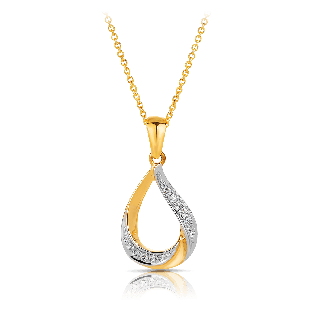 Diamond Set Pendant in 9ct Yellow Gold TGW 0.029ct