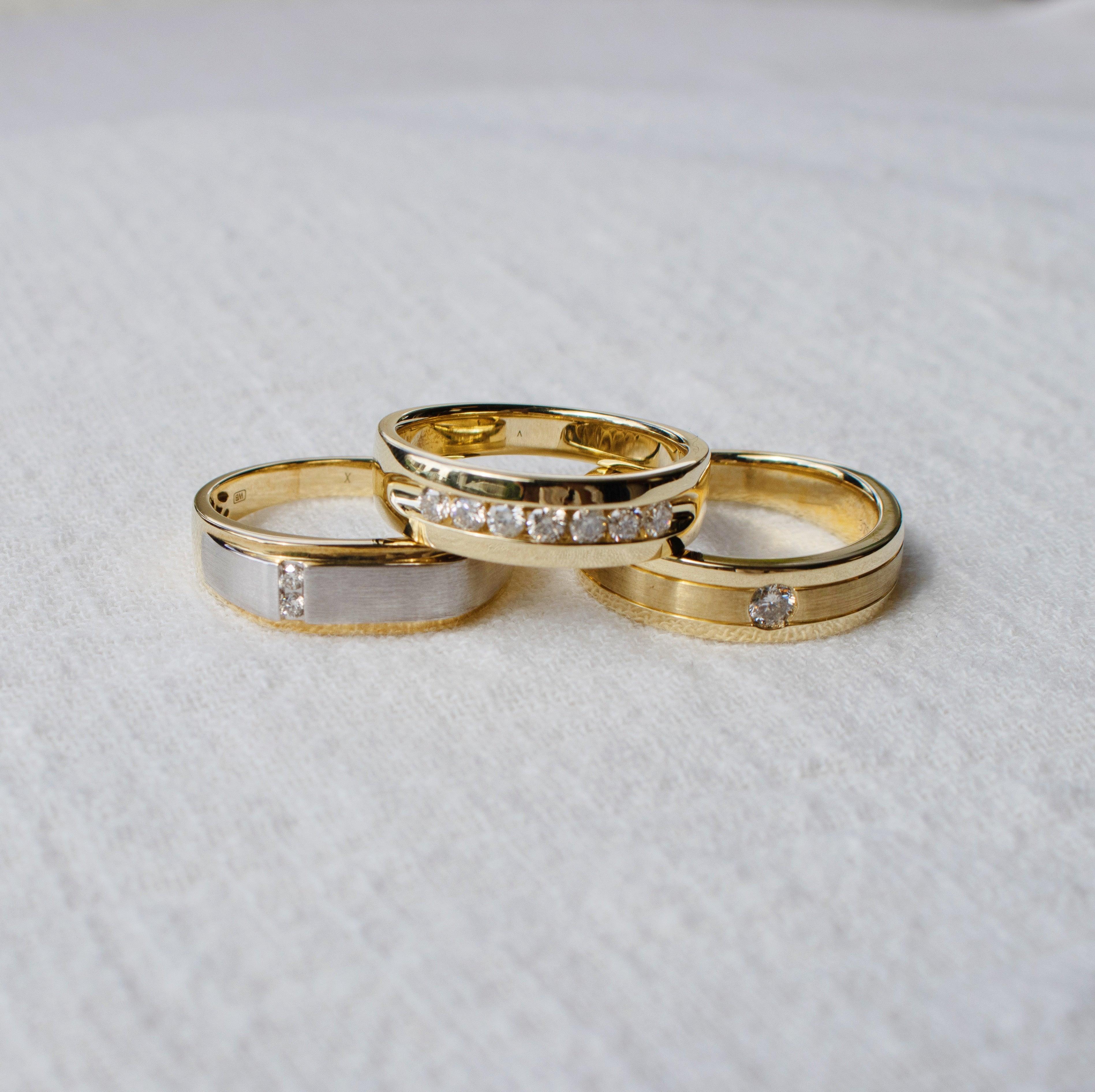 Diamond Wedding Band in 9ct Yellow Gold
