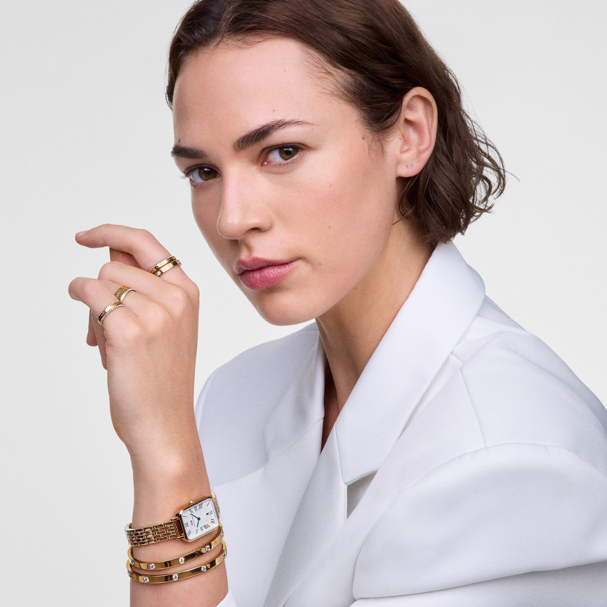 Daniel Wellington QuadroRoman Numerals Date 5-link Gold