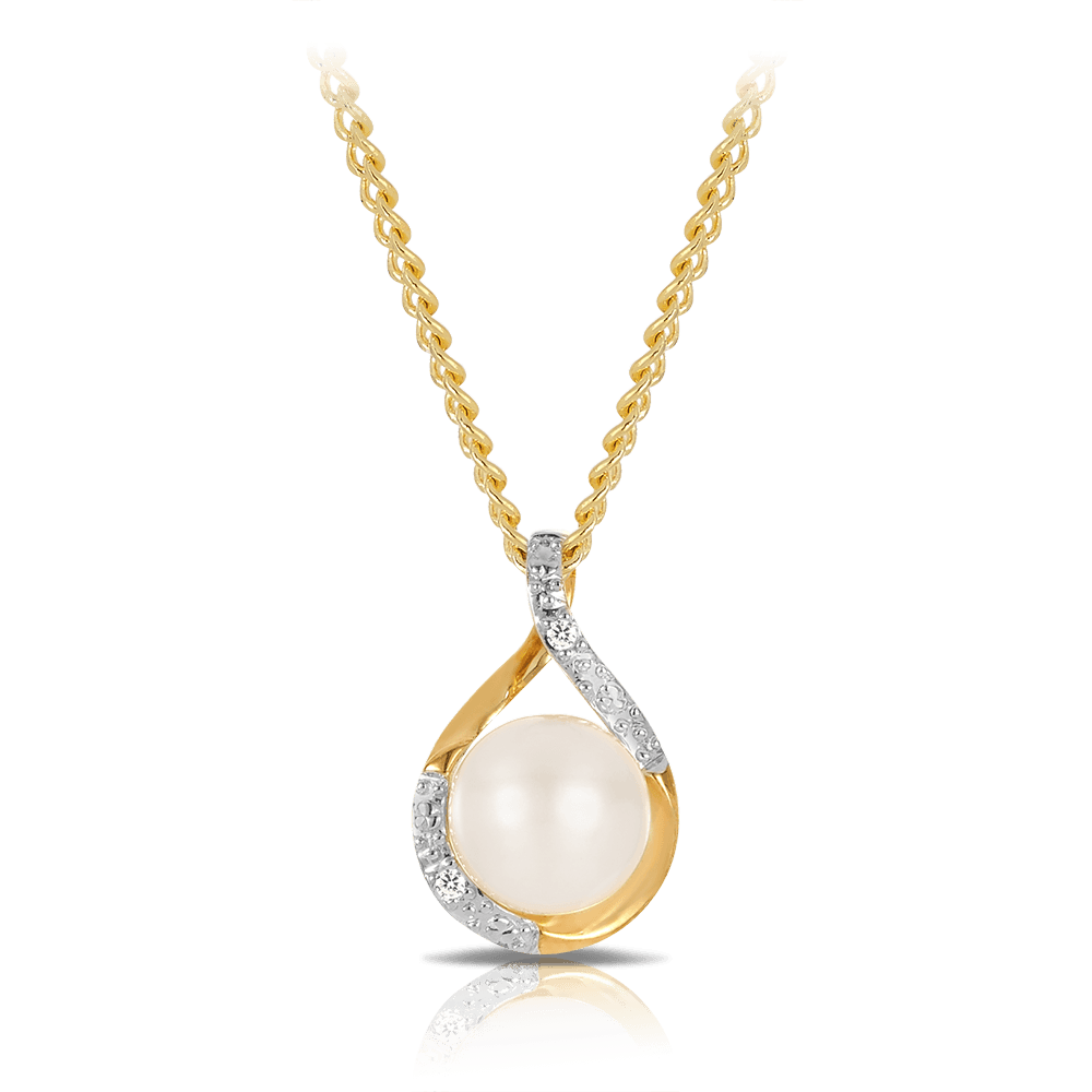 Freshwater Pearl and Diamond Pendant in 9ct Yellow Gold