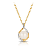 Freshwater Pearl and Diamond Pendant in 9ct Yellow Gold