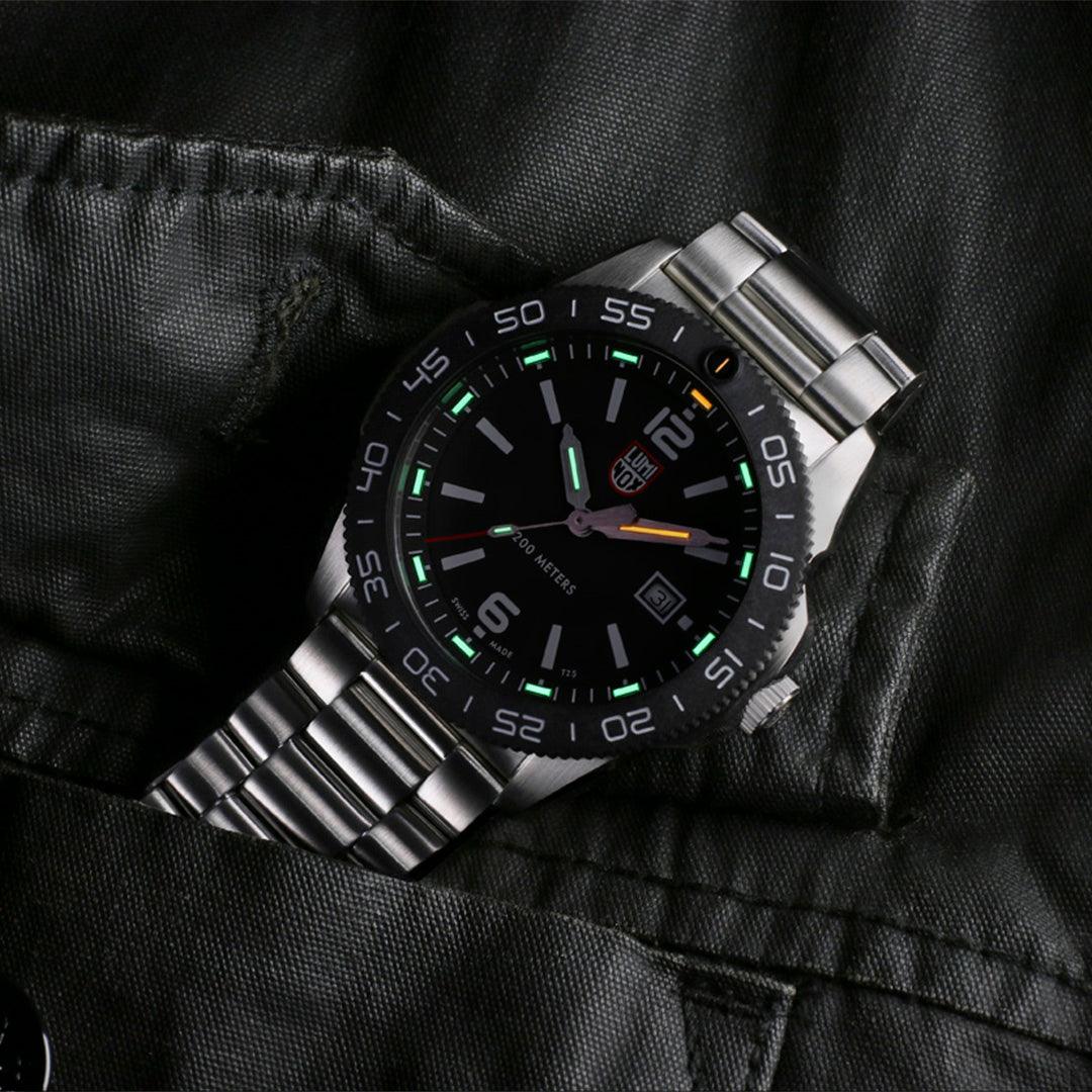 Luminox Pacific Diver Ripple 39mm Quartz Watch XS.3122