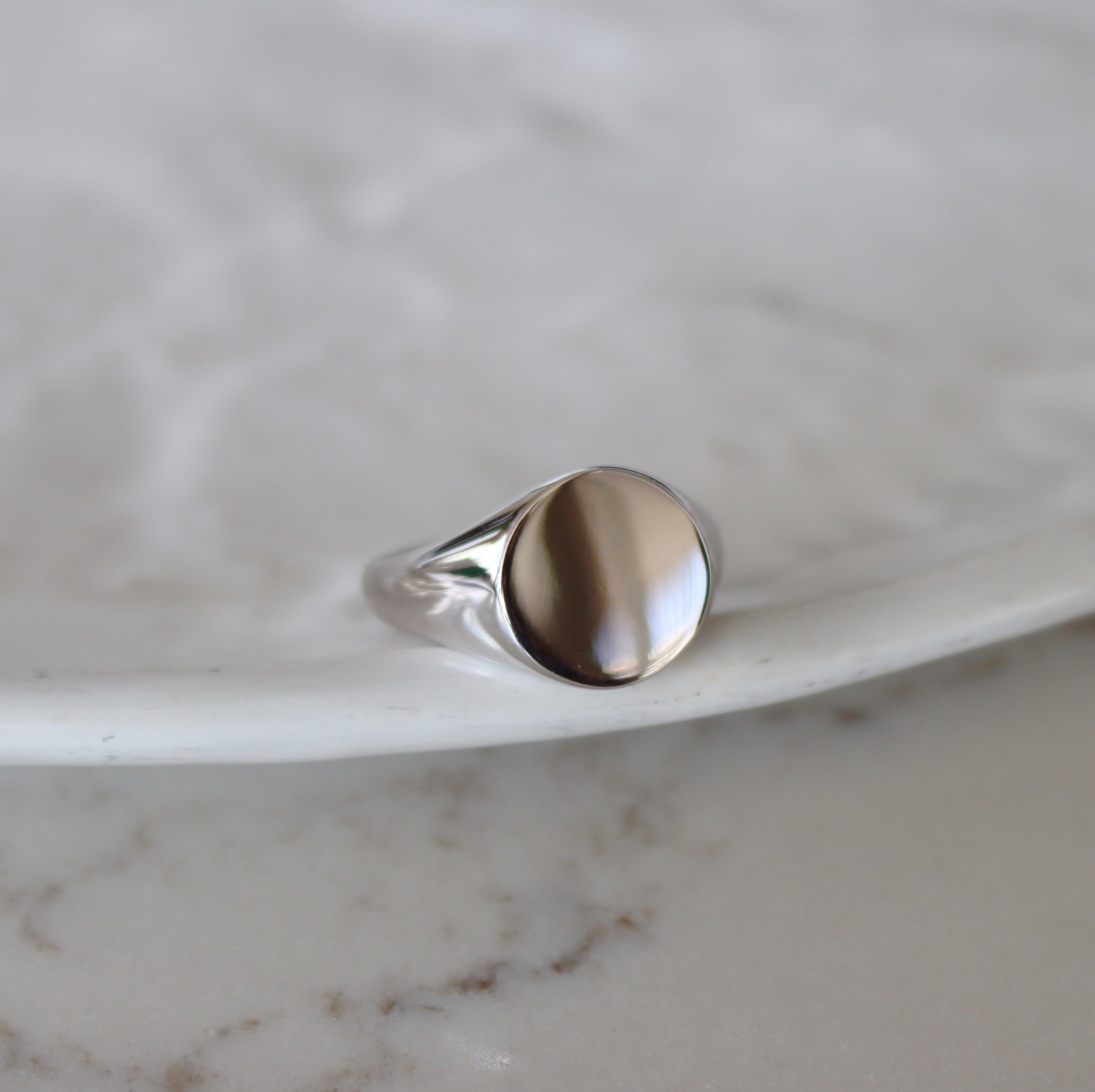 Solid Signet Ring in Sterling Silver